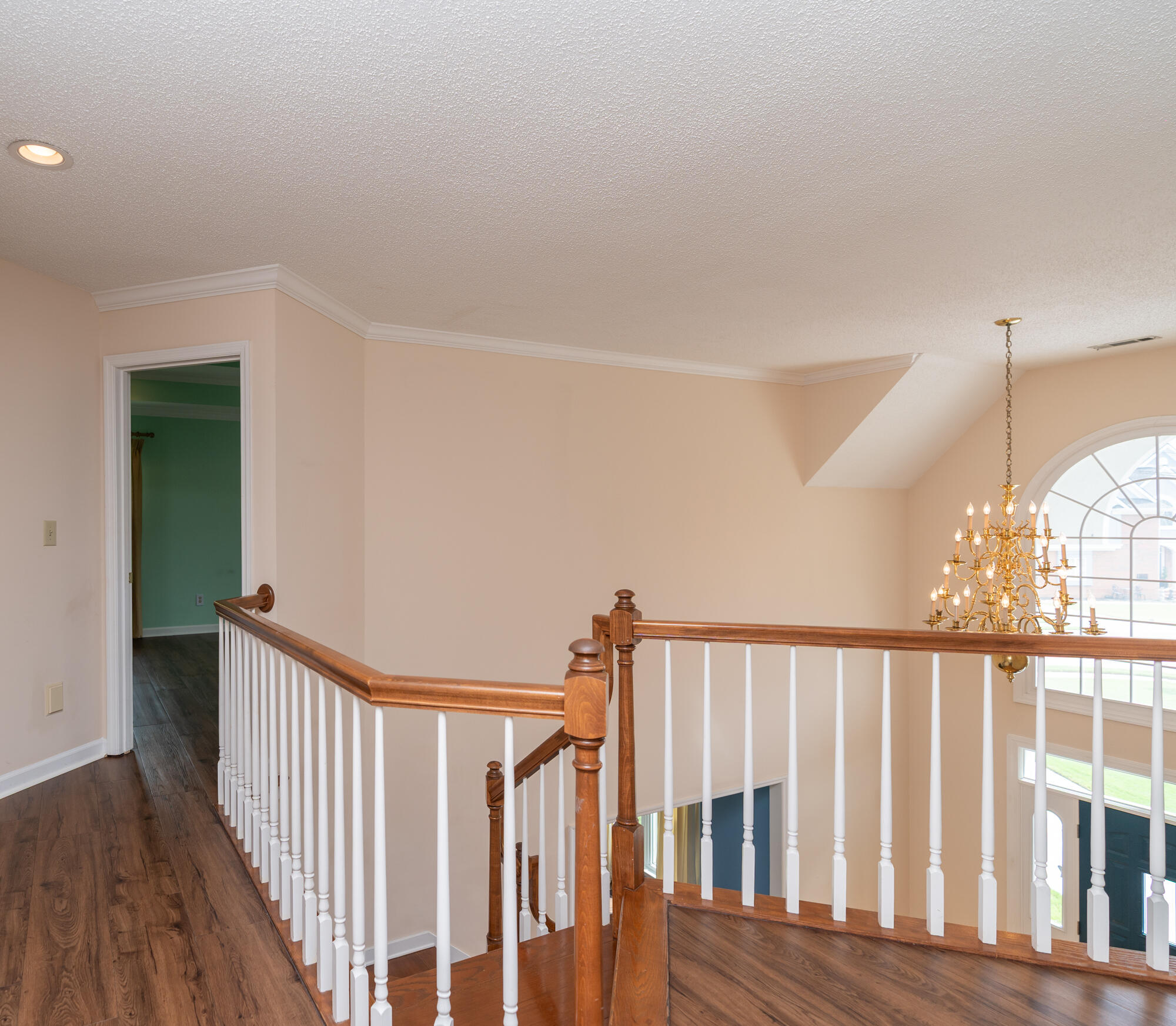 2421 Laurelton Creek Lane