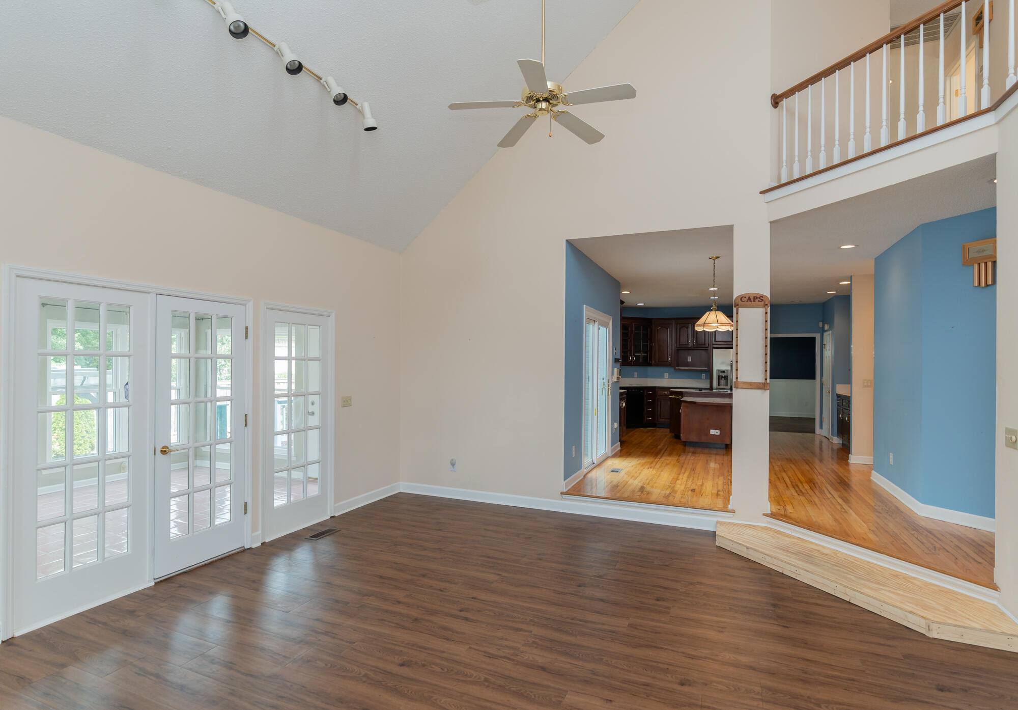 2421 Laurelton Creek Lane