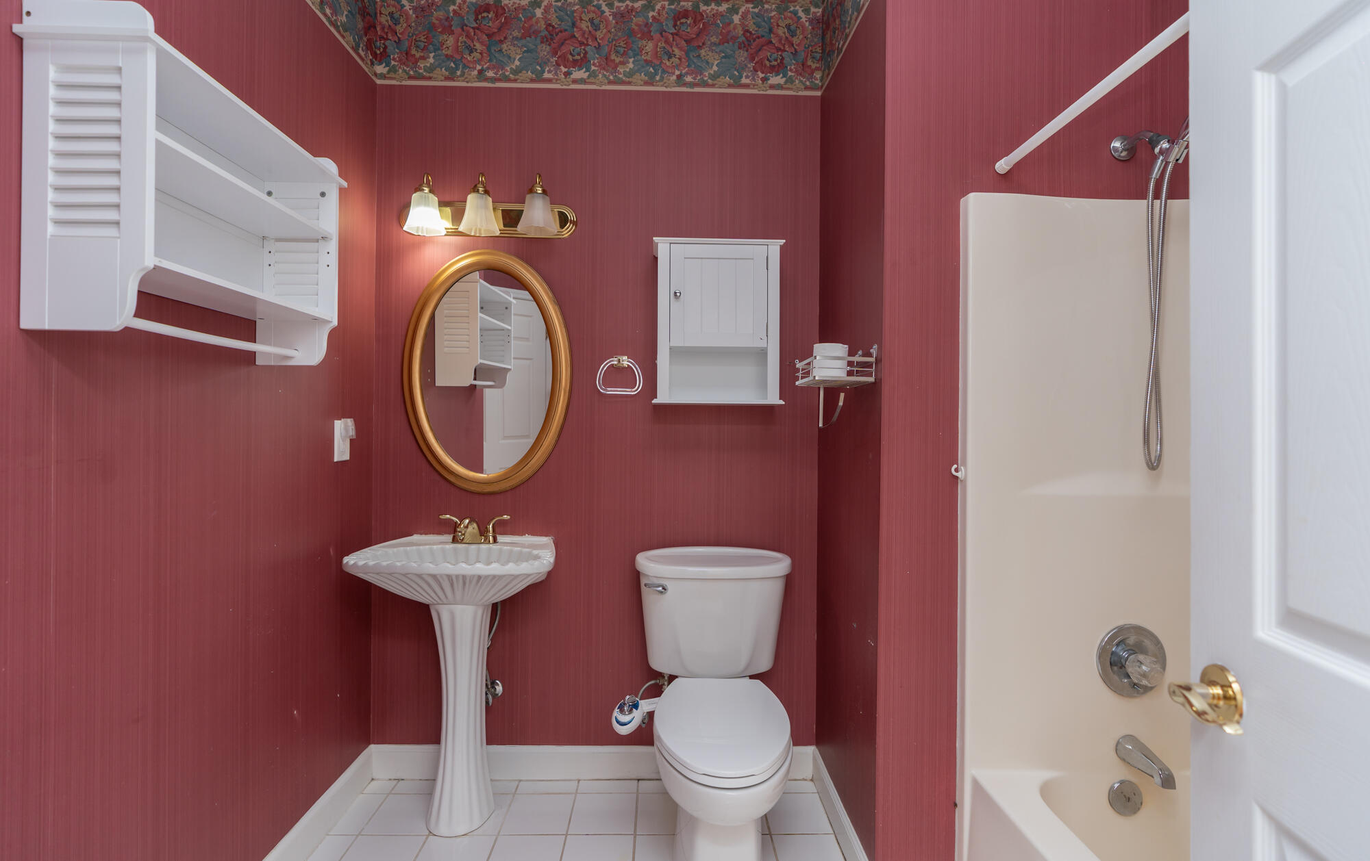 2421 Laurelton Creek Lane
