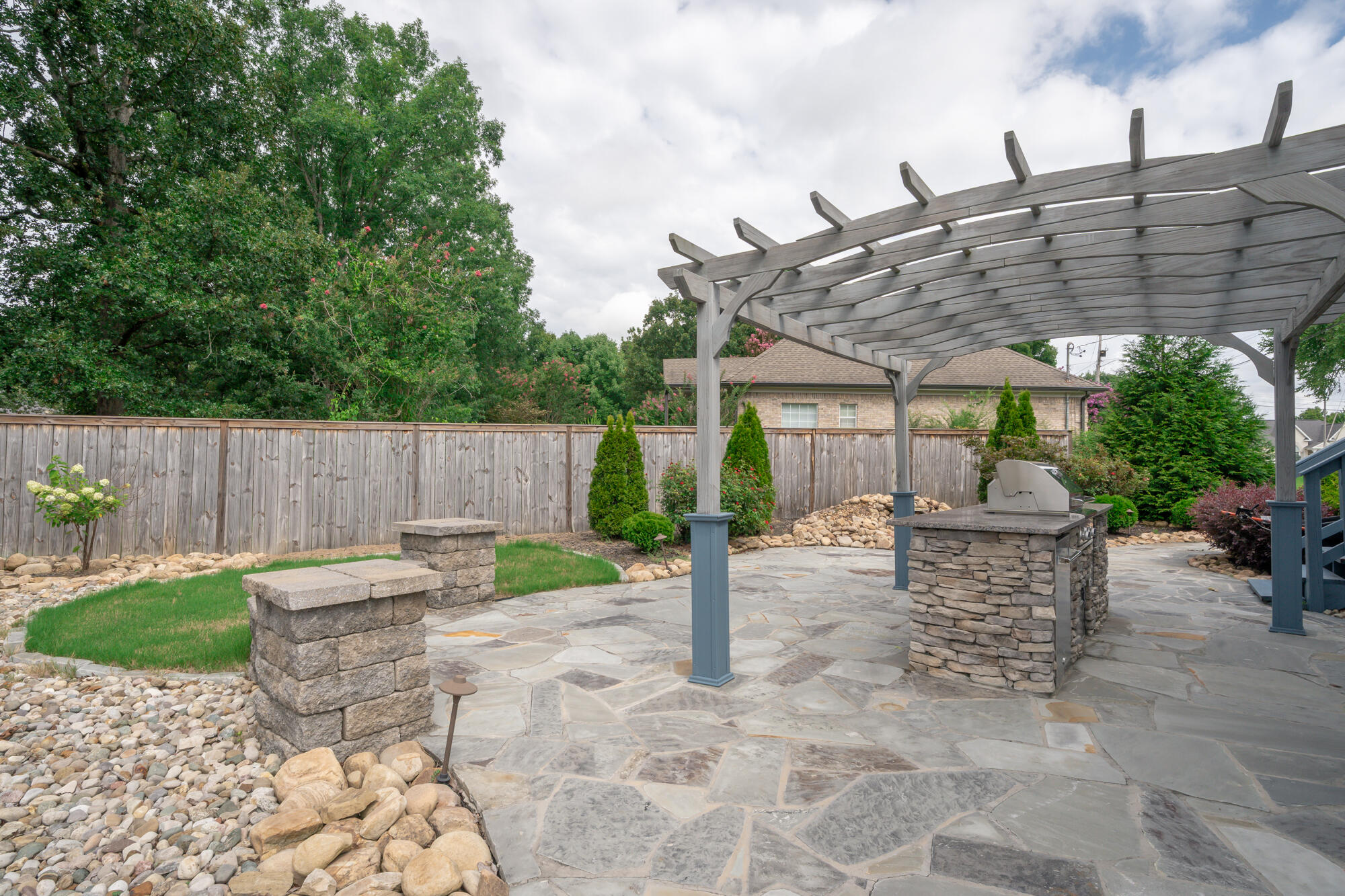 2421 Laurelton Creek Lane