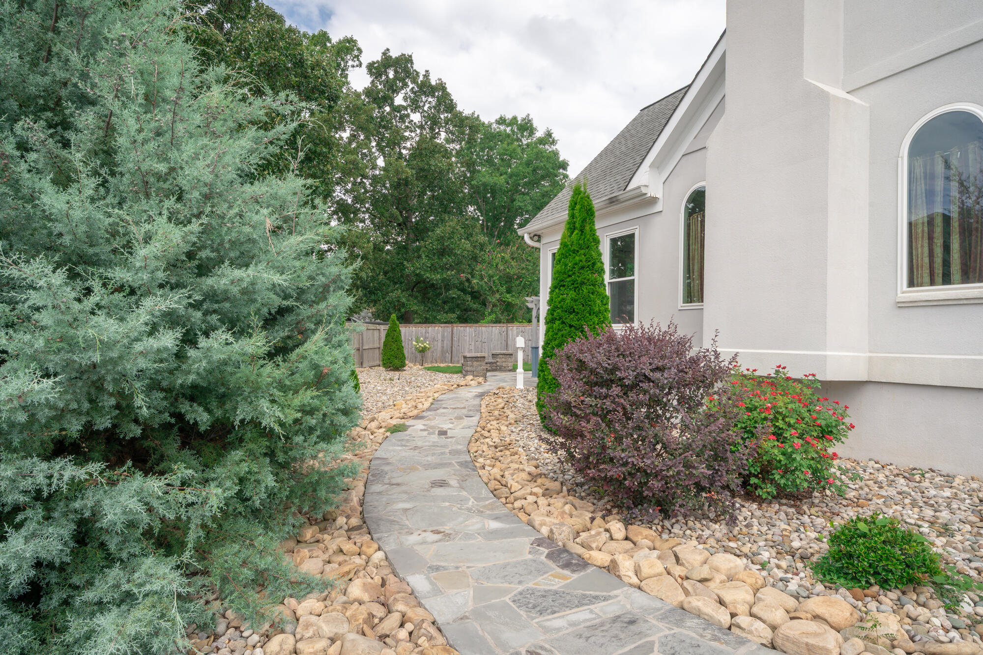 2421 Laurelton Creek Lane