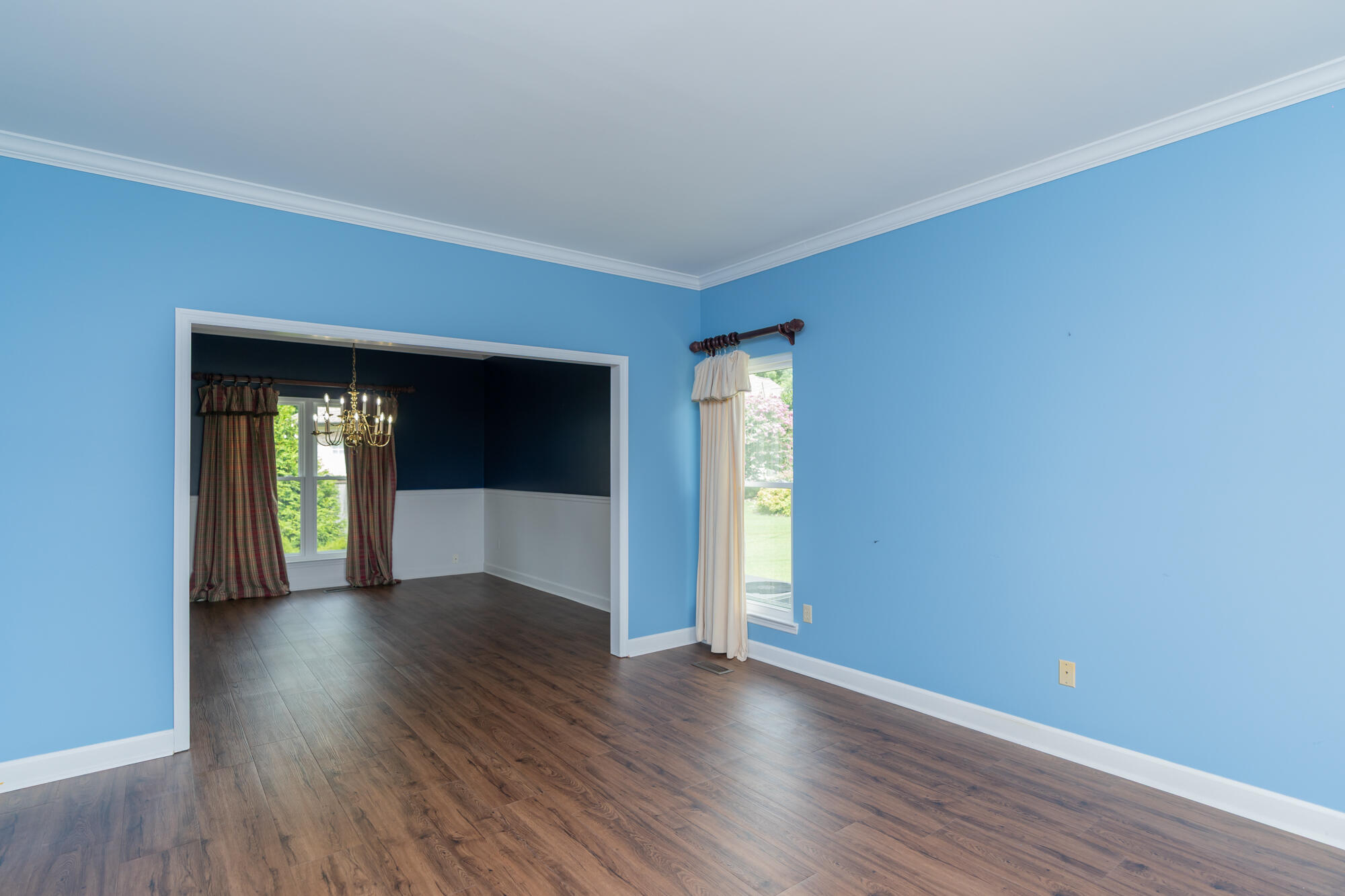 2421 Laurelton Creek Lane