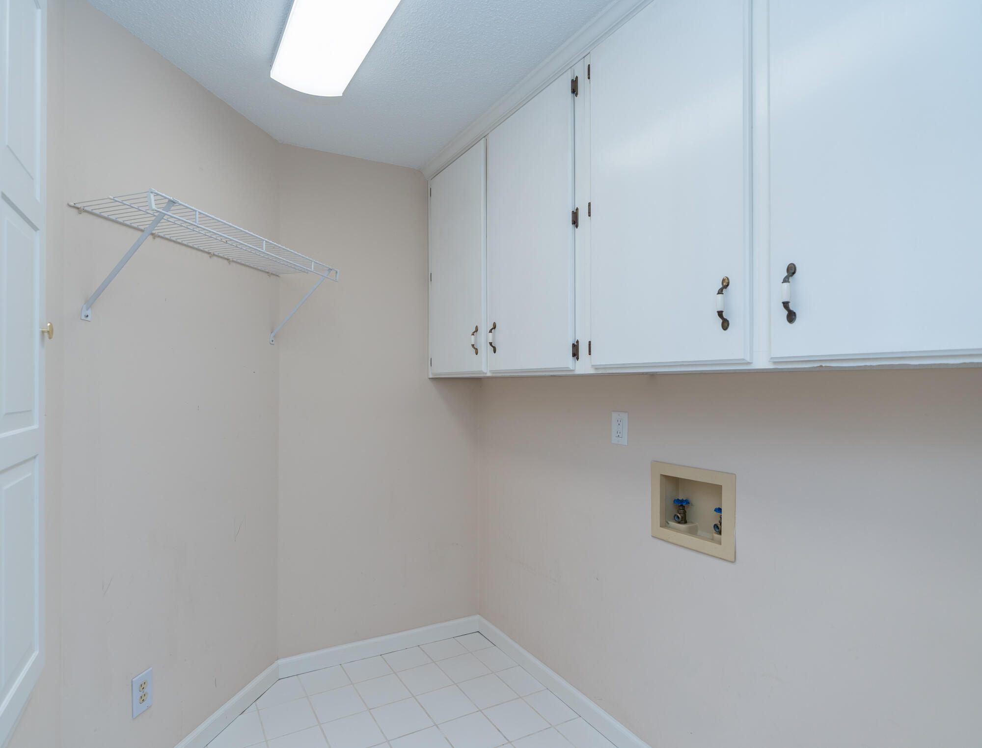 2421 Laurelton Creek Lane
