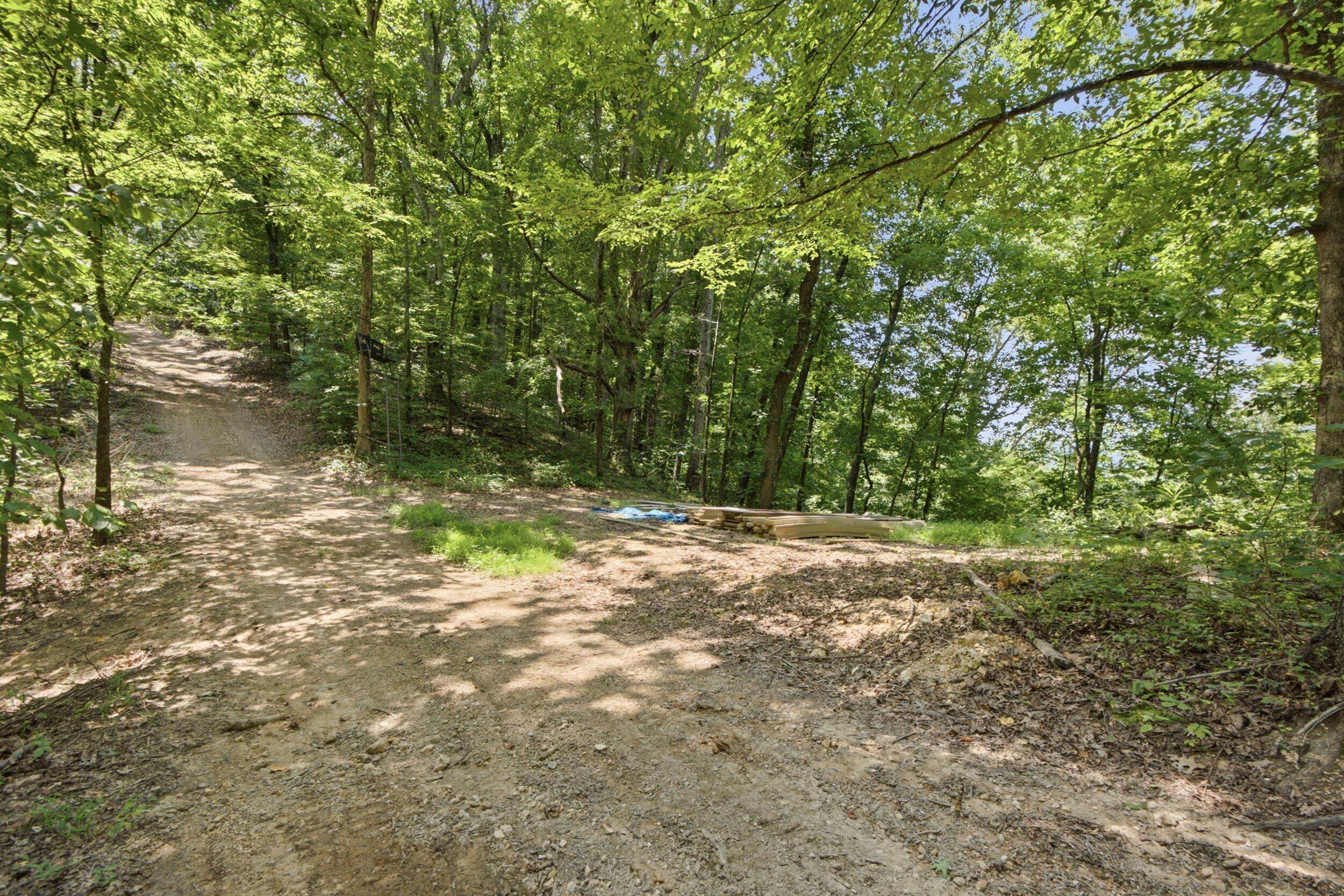 00 Pete Graham Road