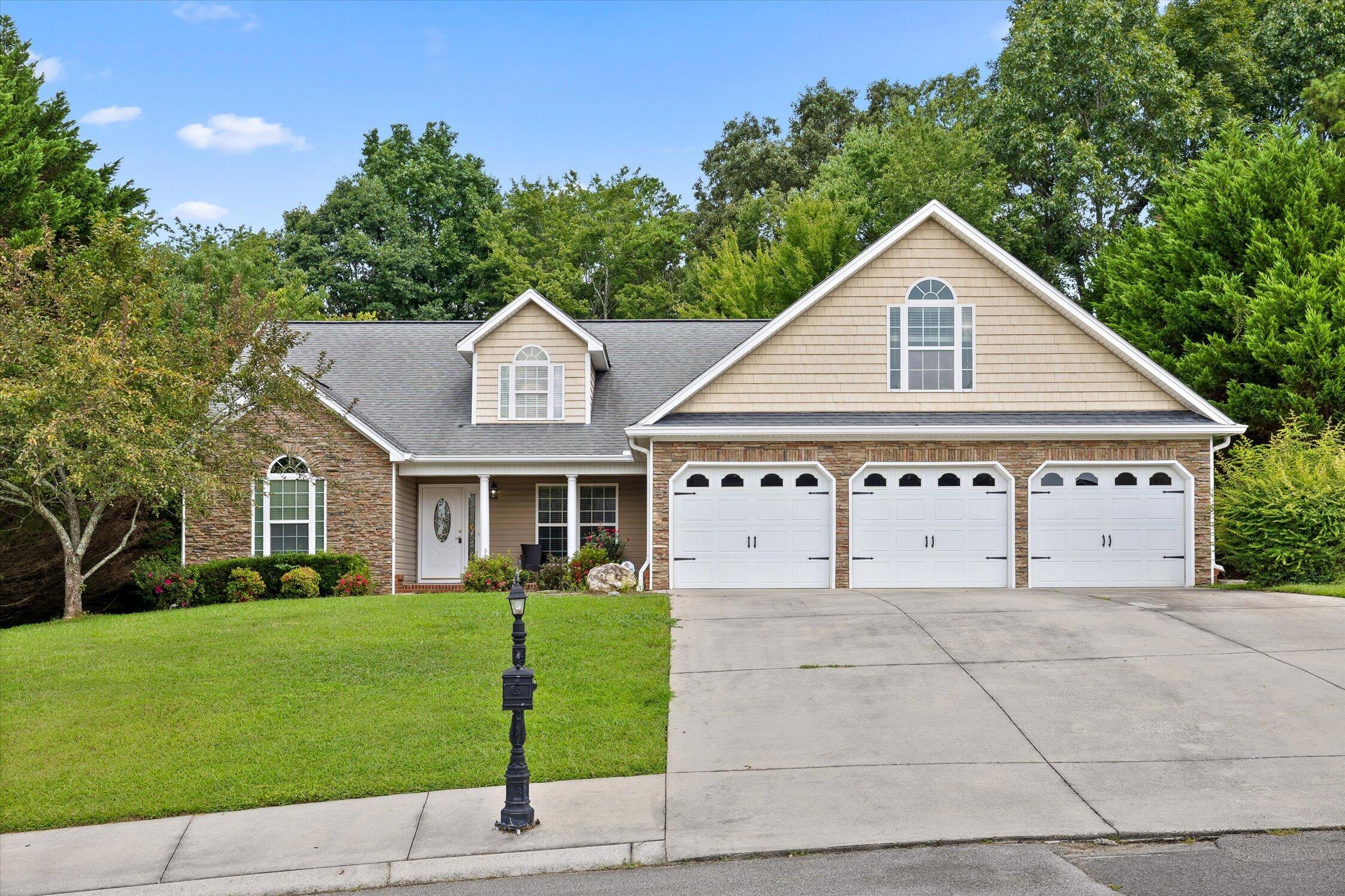 322 Peachtree Circle