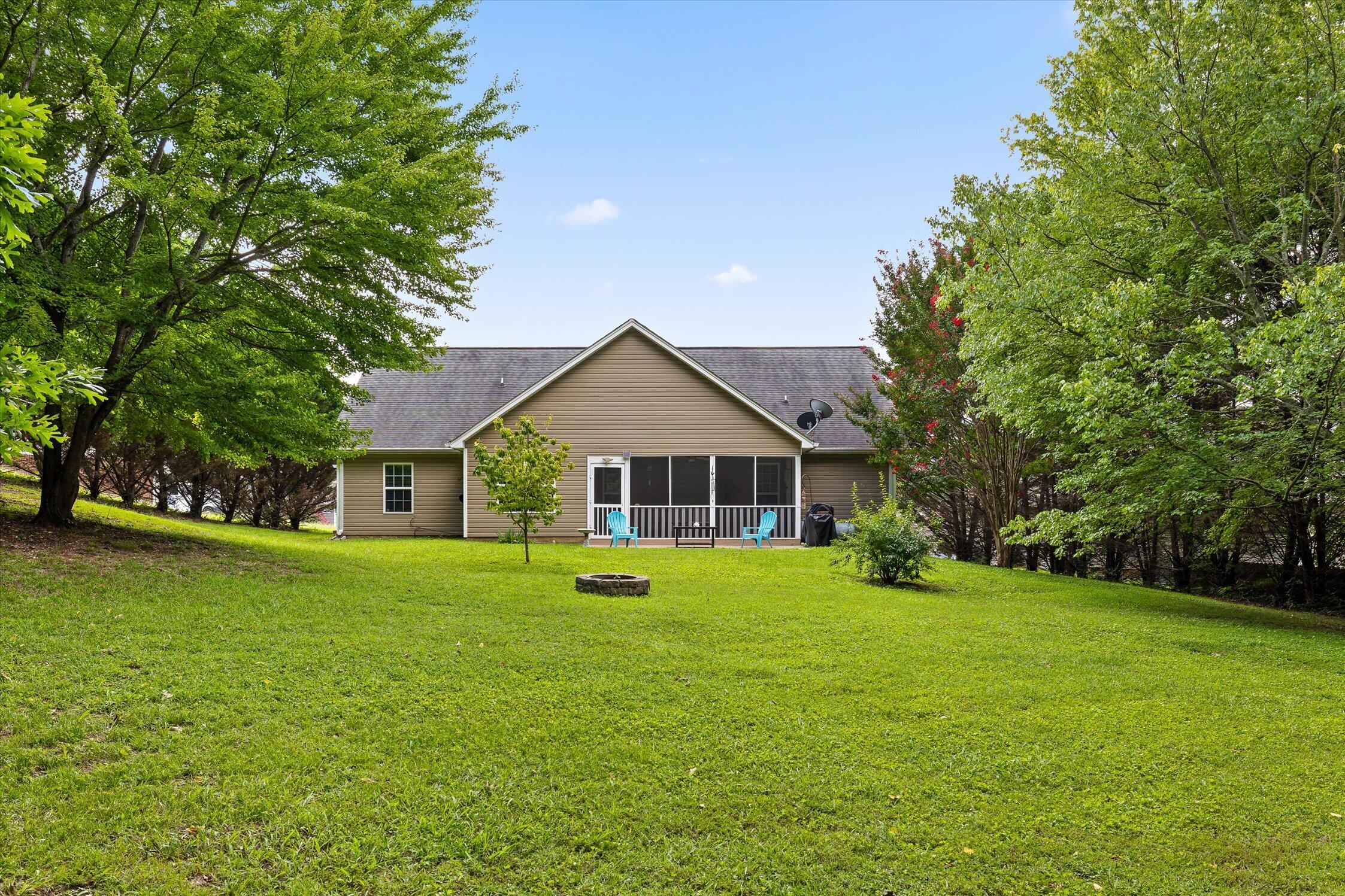 322 Peachtree Circle