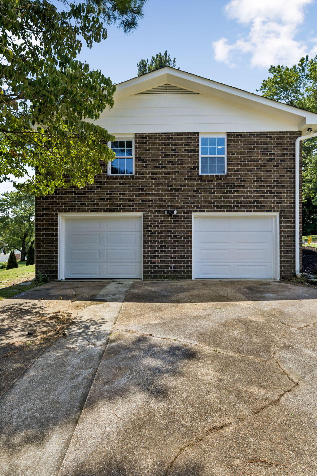 1200 Forest Green Drive