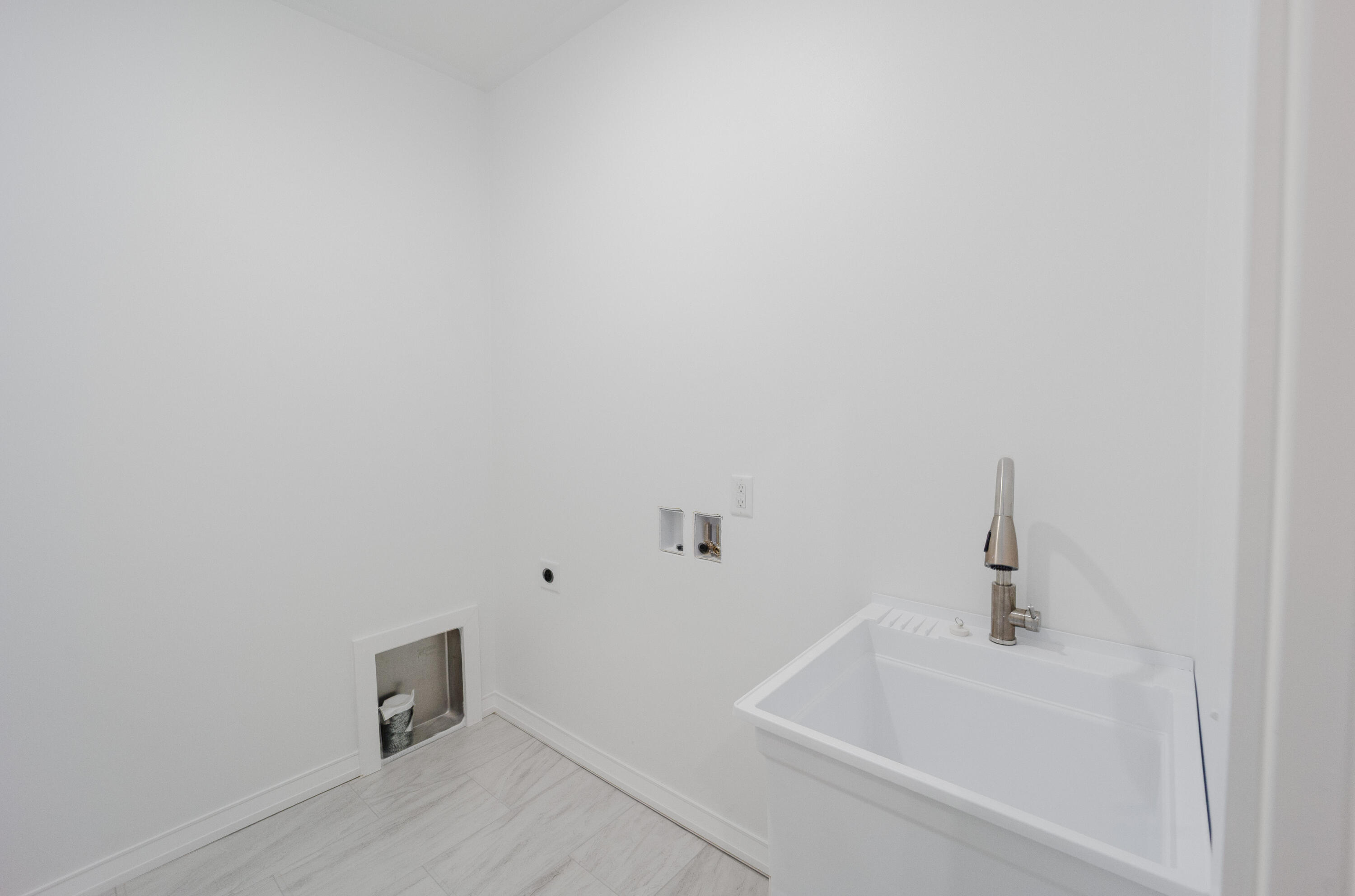 8600 Wading Branch Court