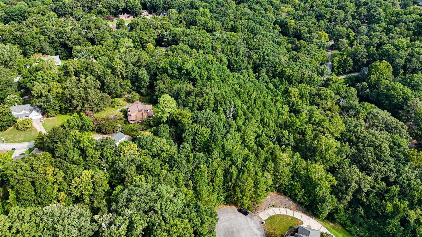 2001 River Bluff Drive, 29