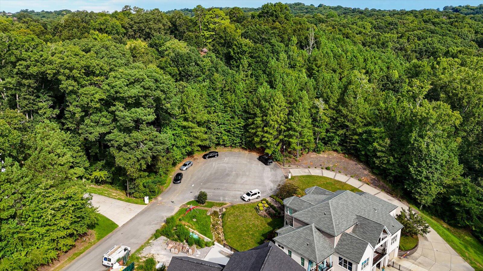 2001 River Bluff Drive, 29