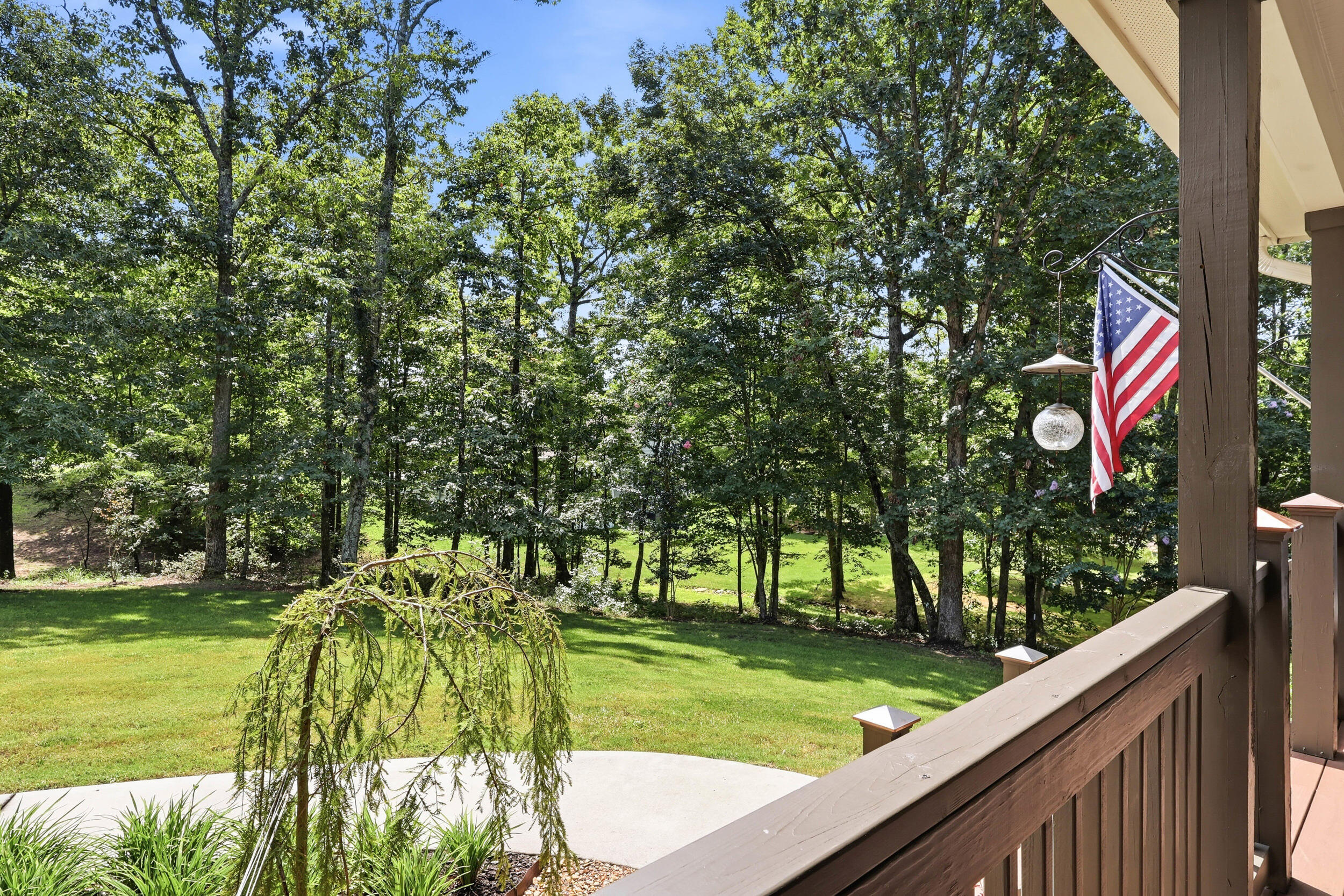 1625 River Bluffs Drive