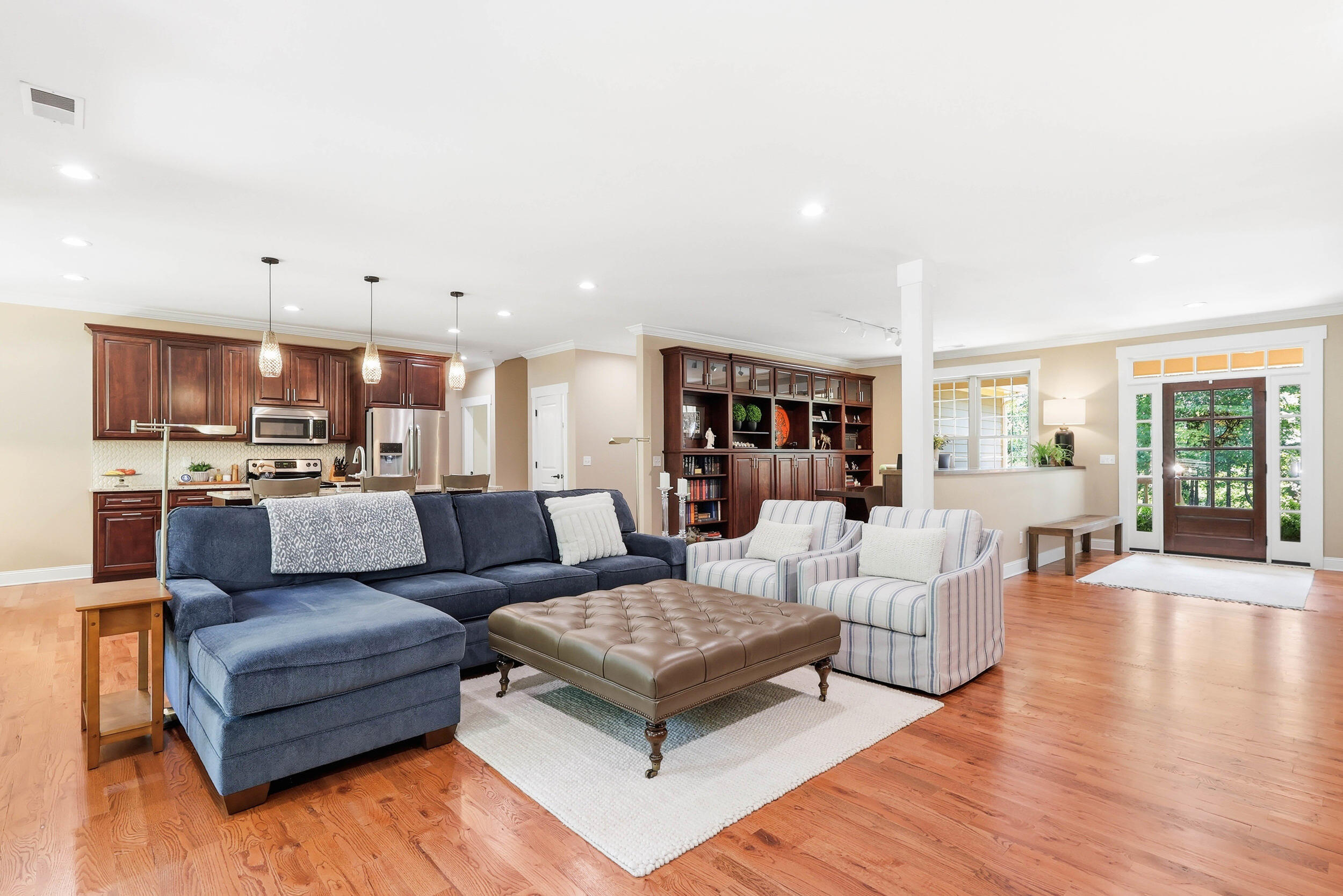 1625 River Bluffs Drive