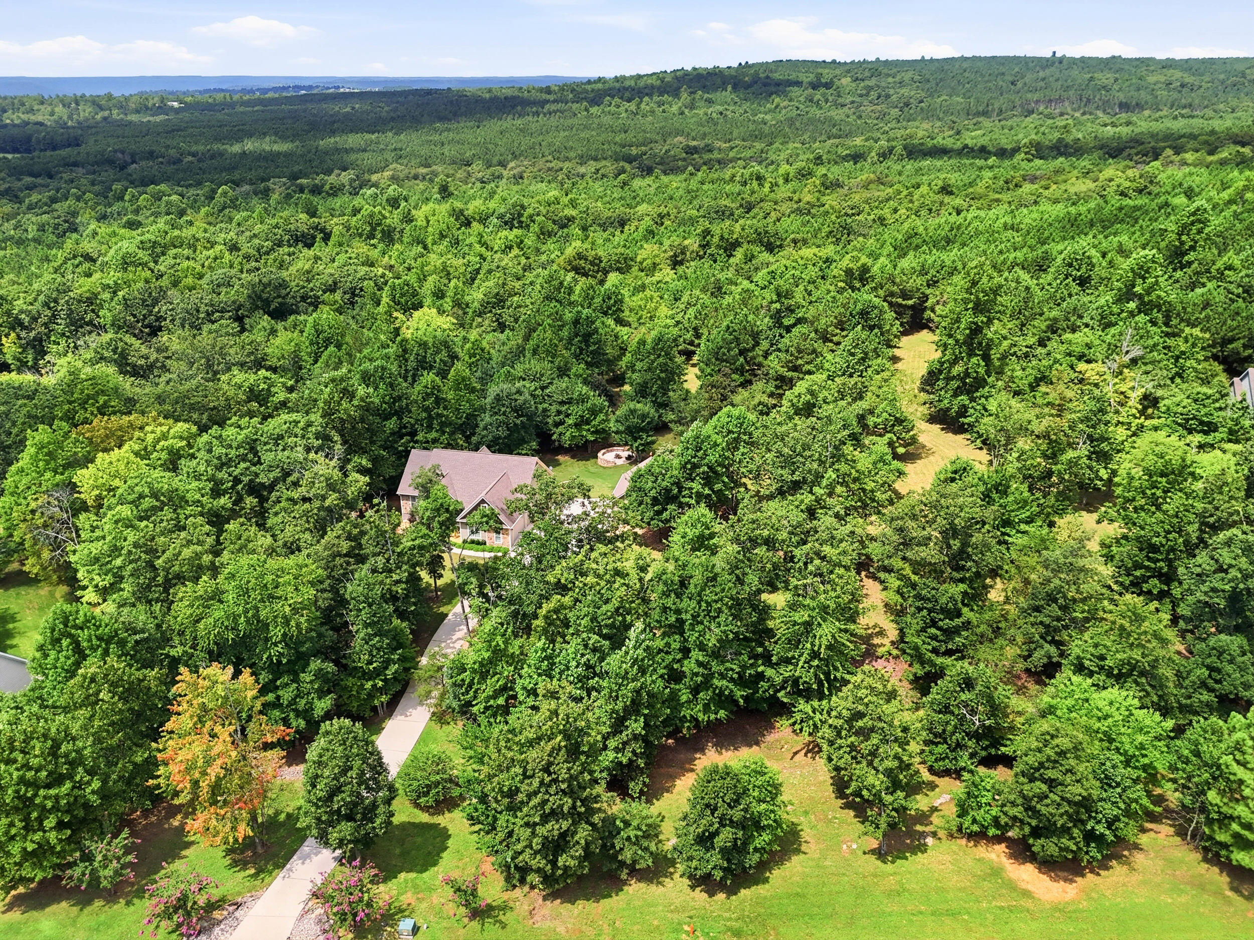 1625 River Bluffs Drive