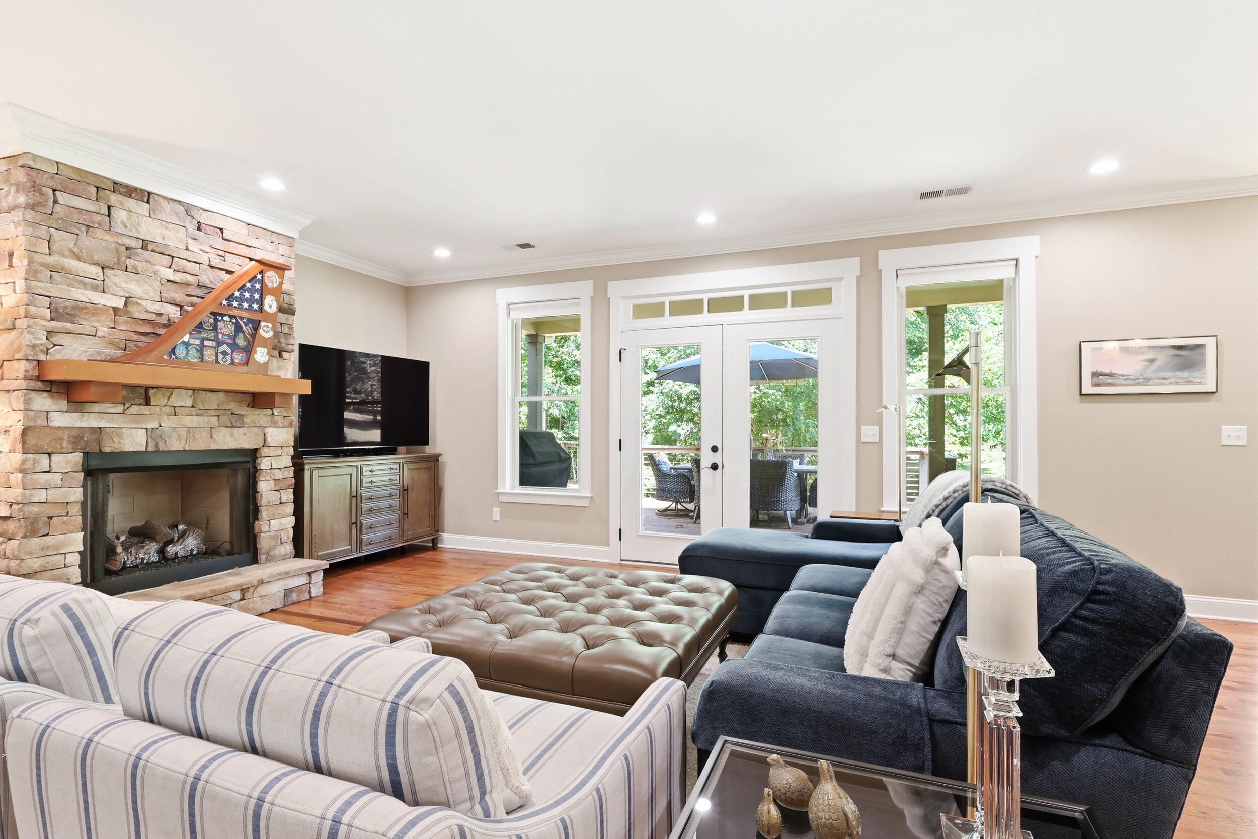 1625 River Bluffs Drive