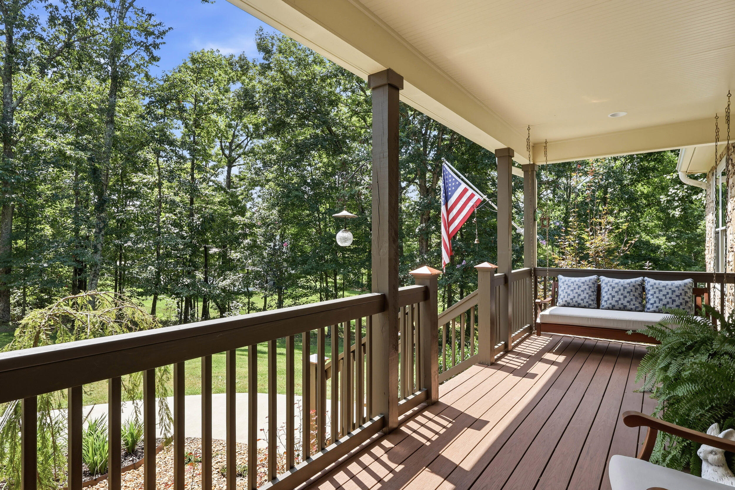 1625 River Bluffs Drive