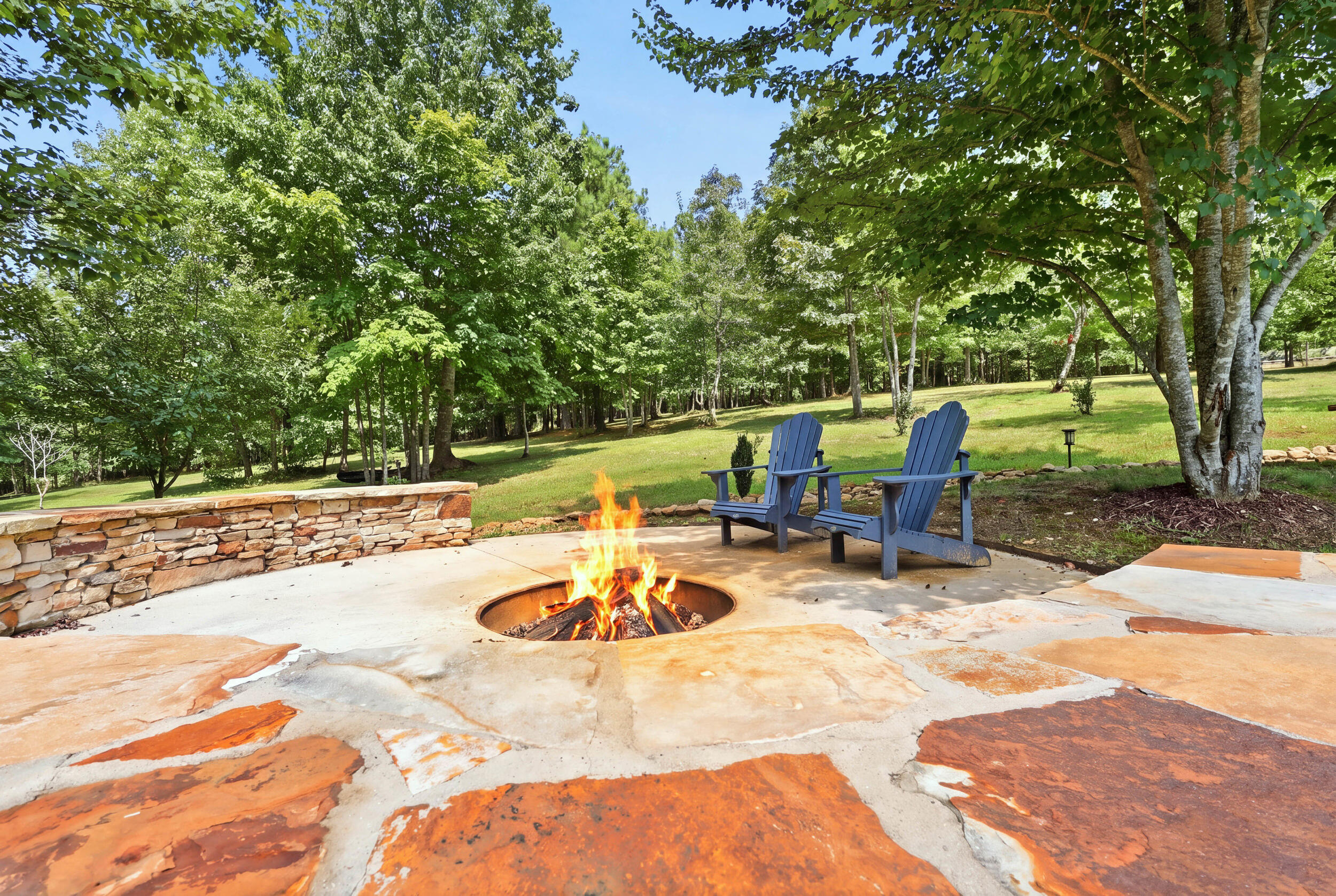 1625 River Bluffs Drive