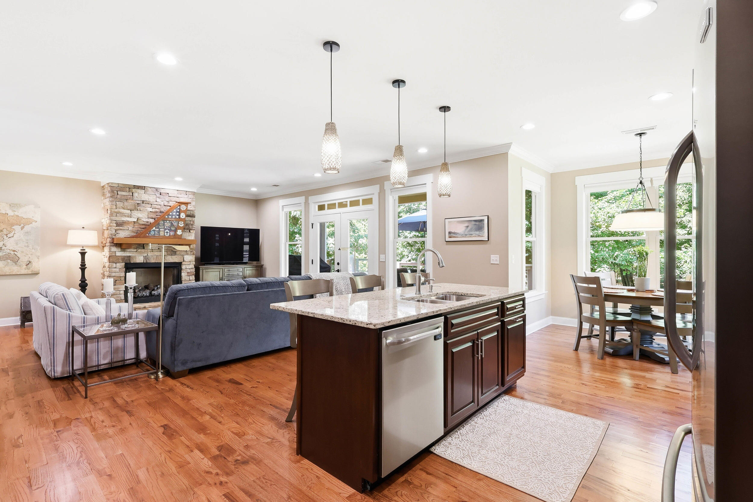 1625 River Bluffs Drive