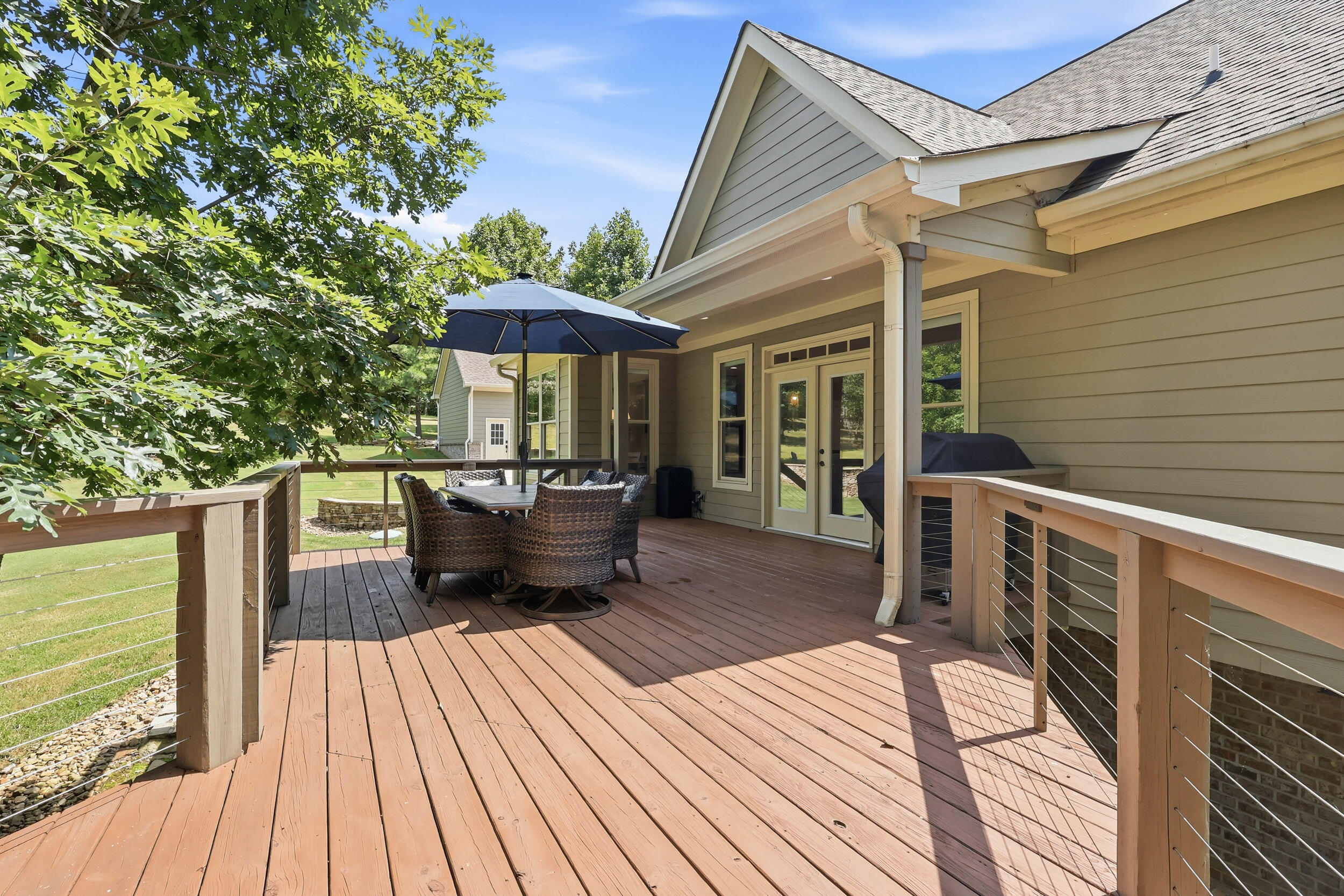 1625 River Bluffs Drive