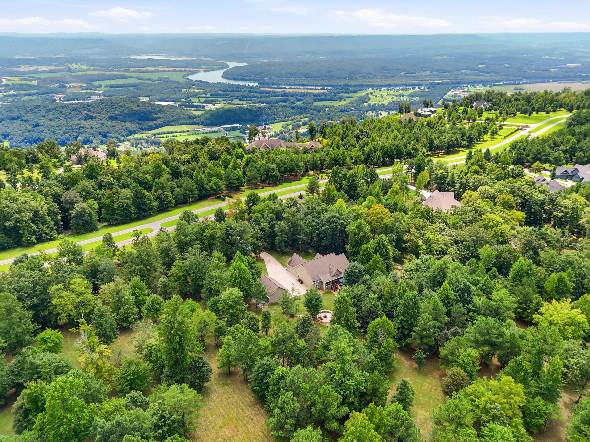 1625 River Bluffs Drive