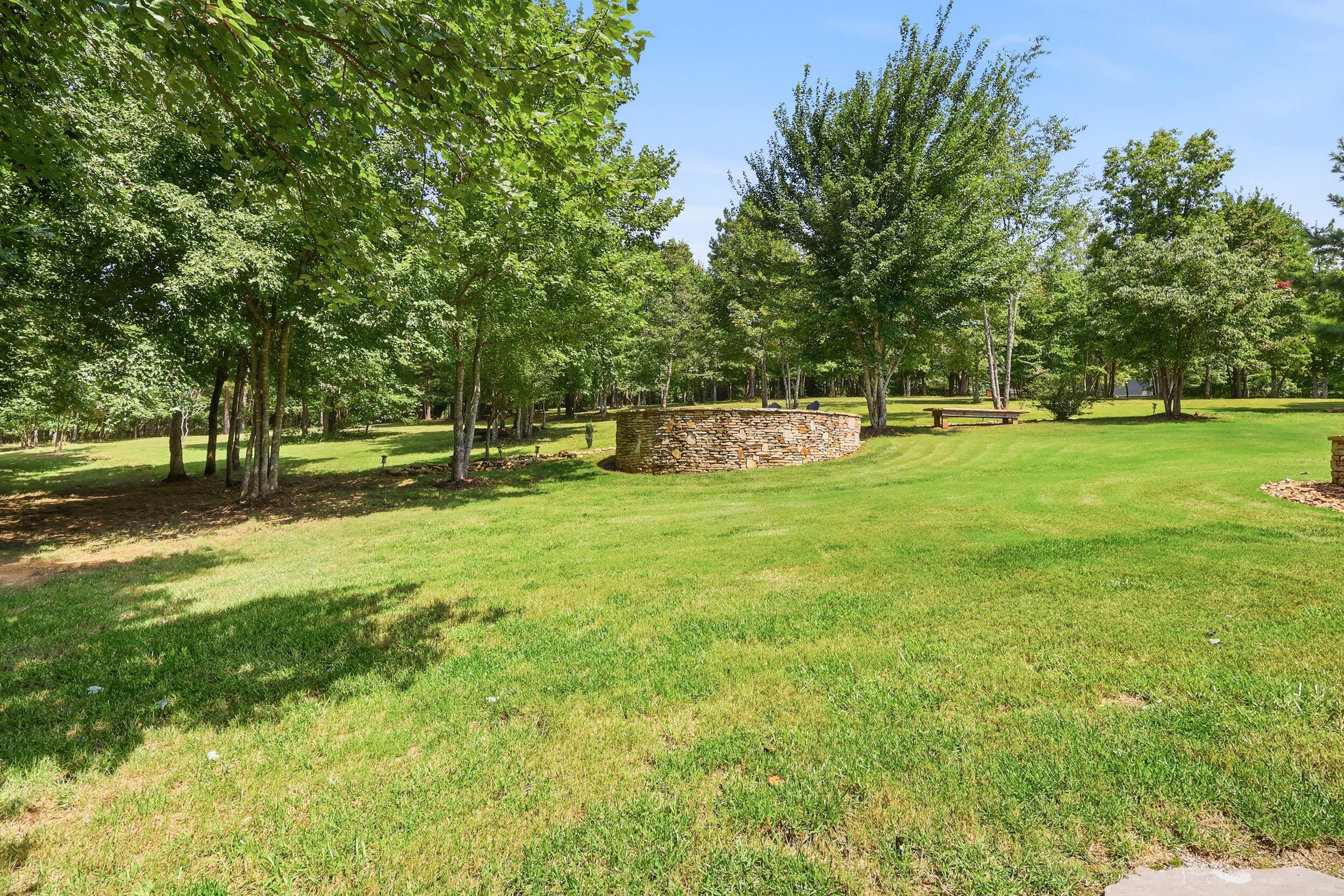 1625 River Bluffs Drive