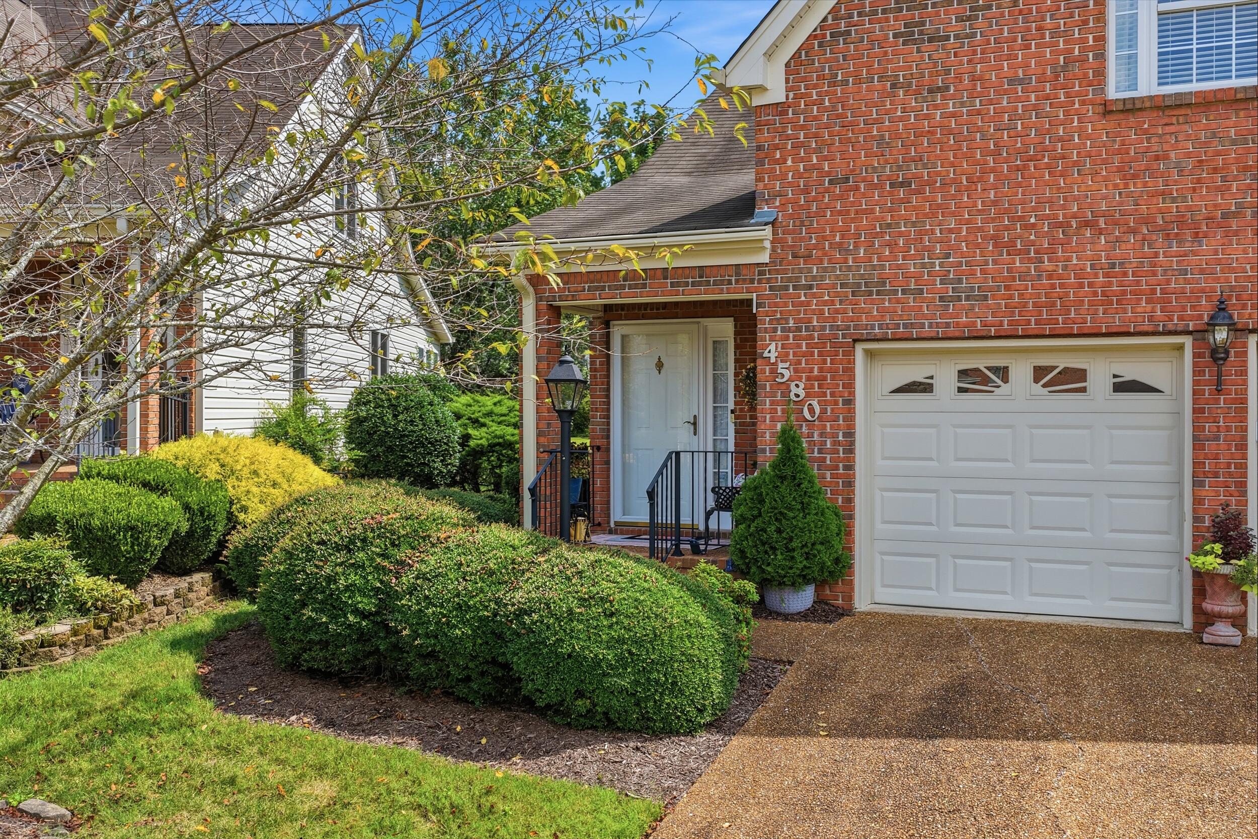 4580 Fire Pink Trail