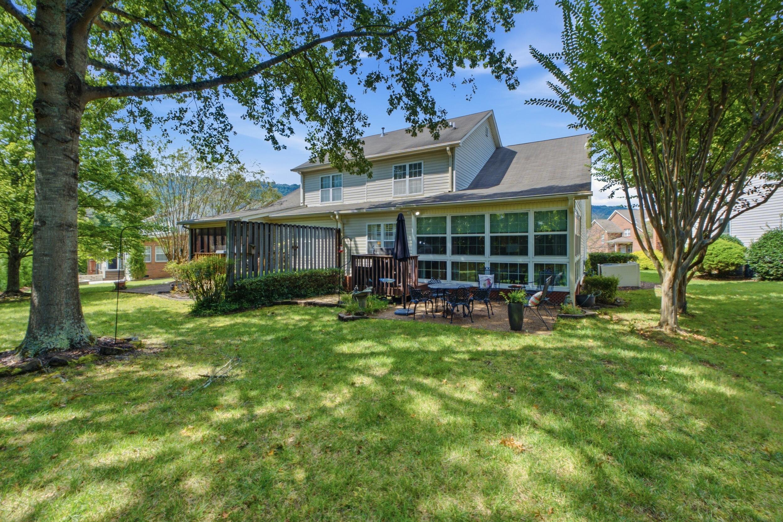 4580 Fire Pink Trail