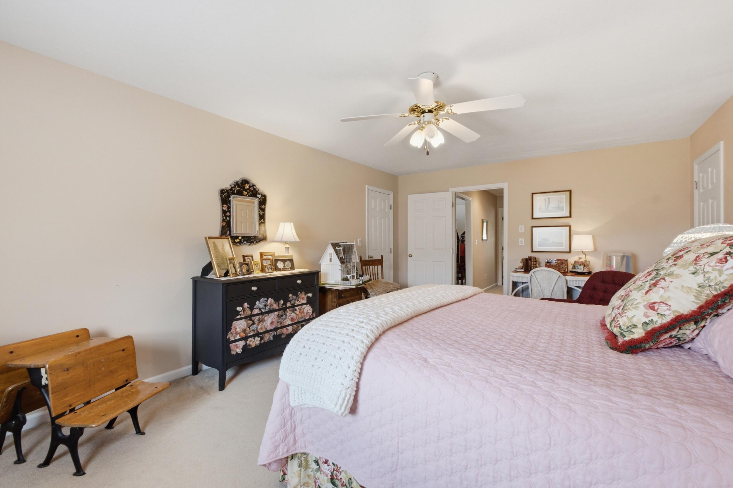 4580 Fire Pink Trail