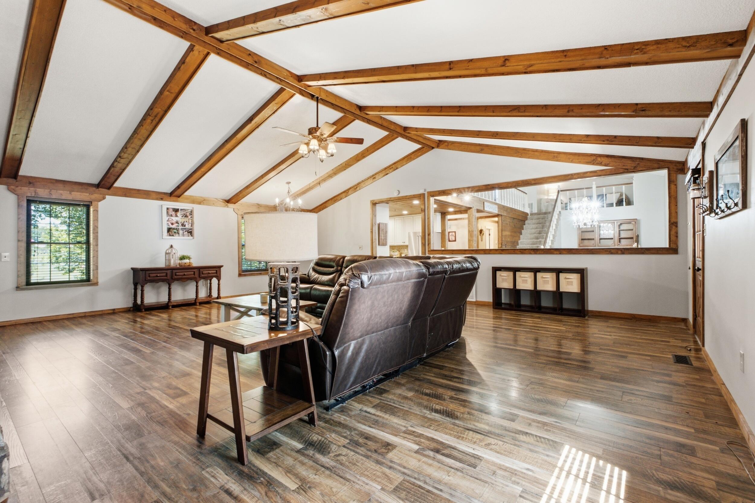 933 Halls Valley Road