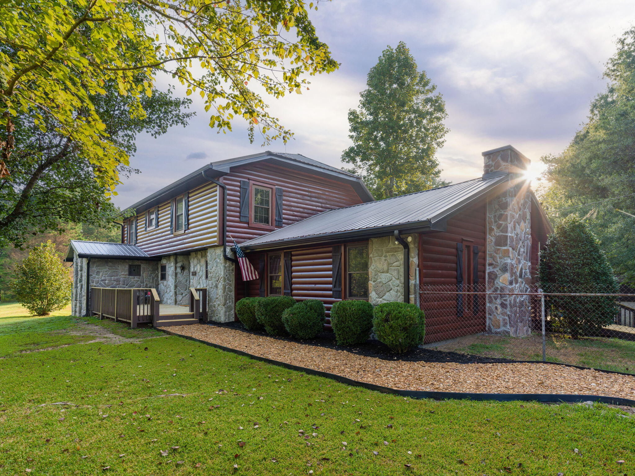 933 Halls Valley Road