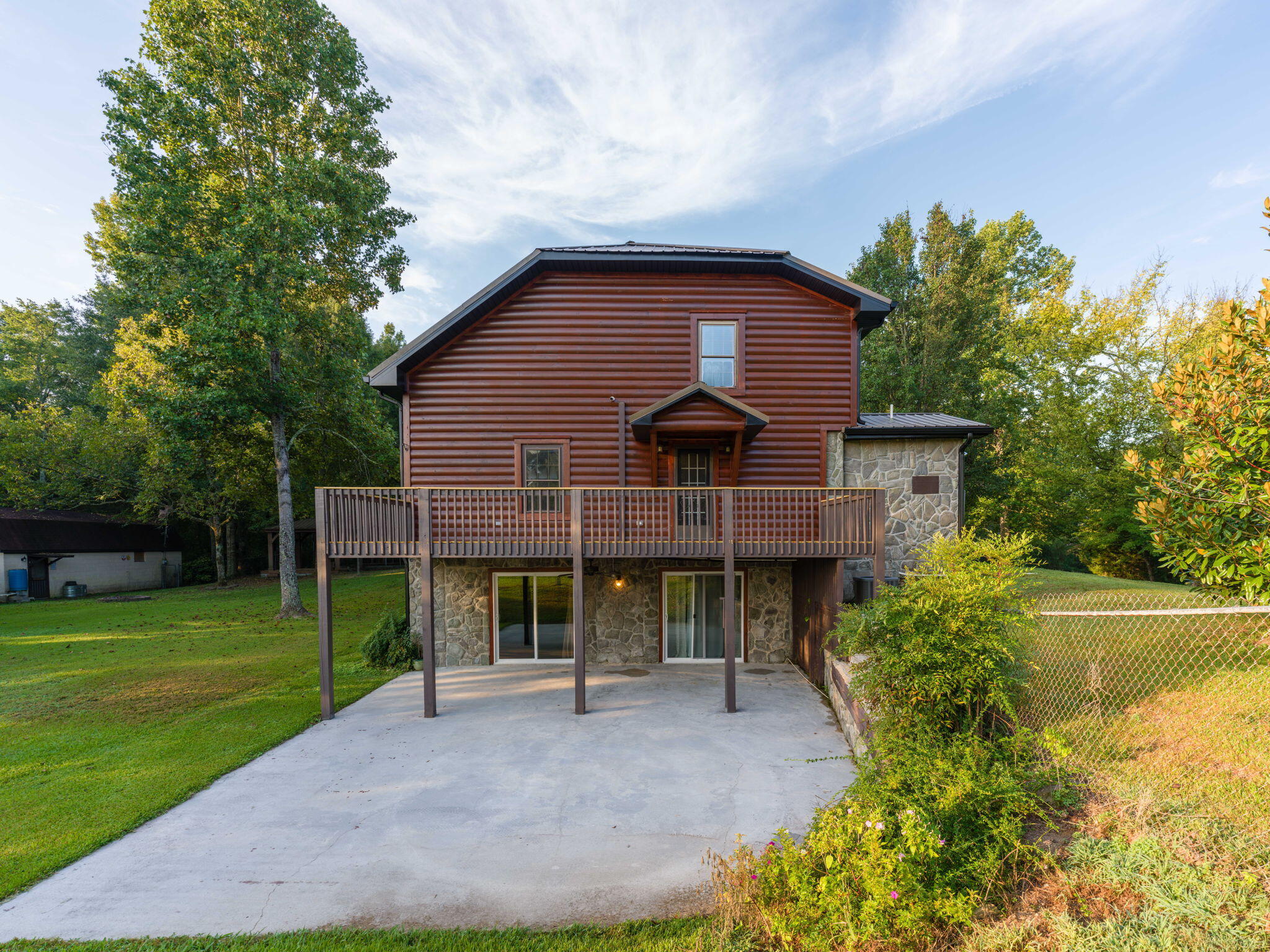 933 Halls Valley Road