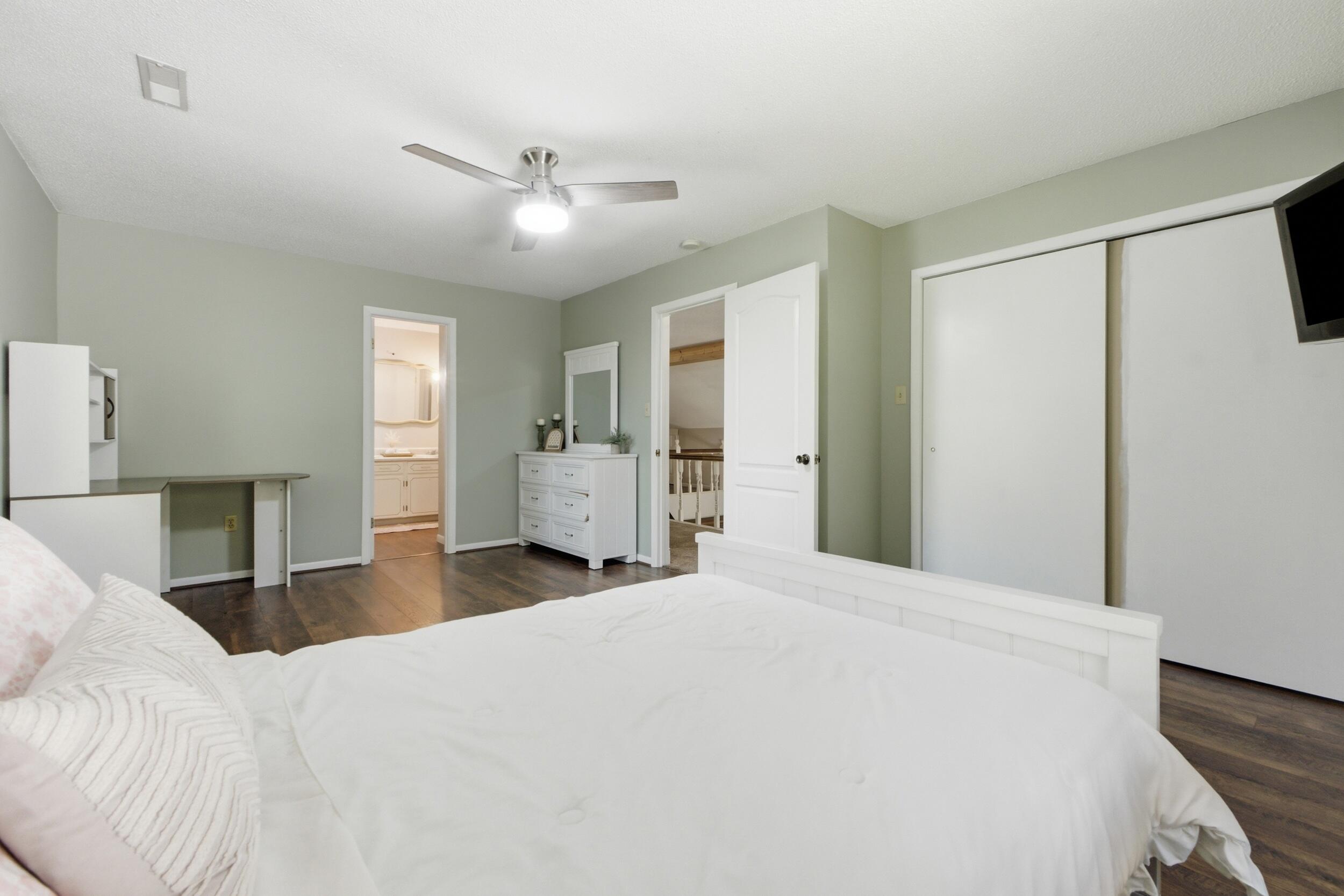 933 Halls Valley Road