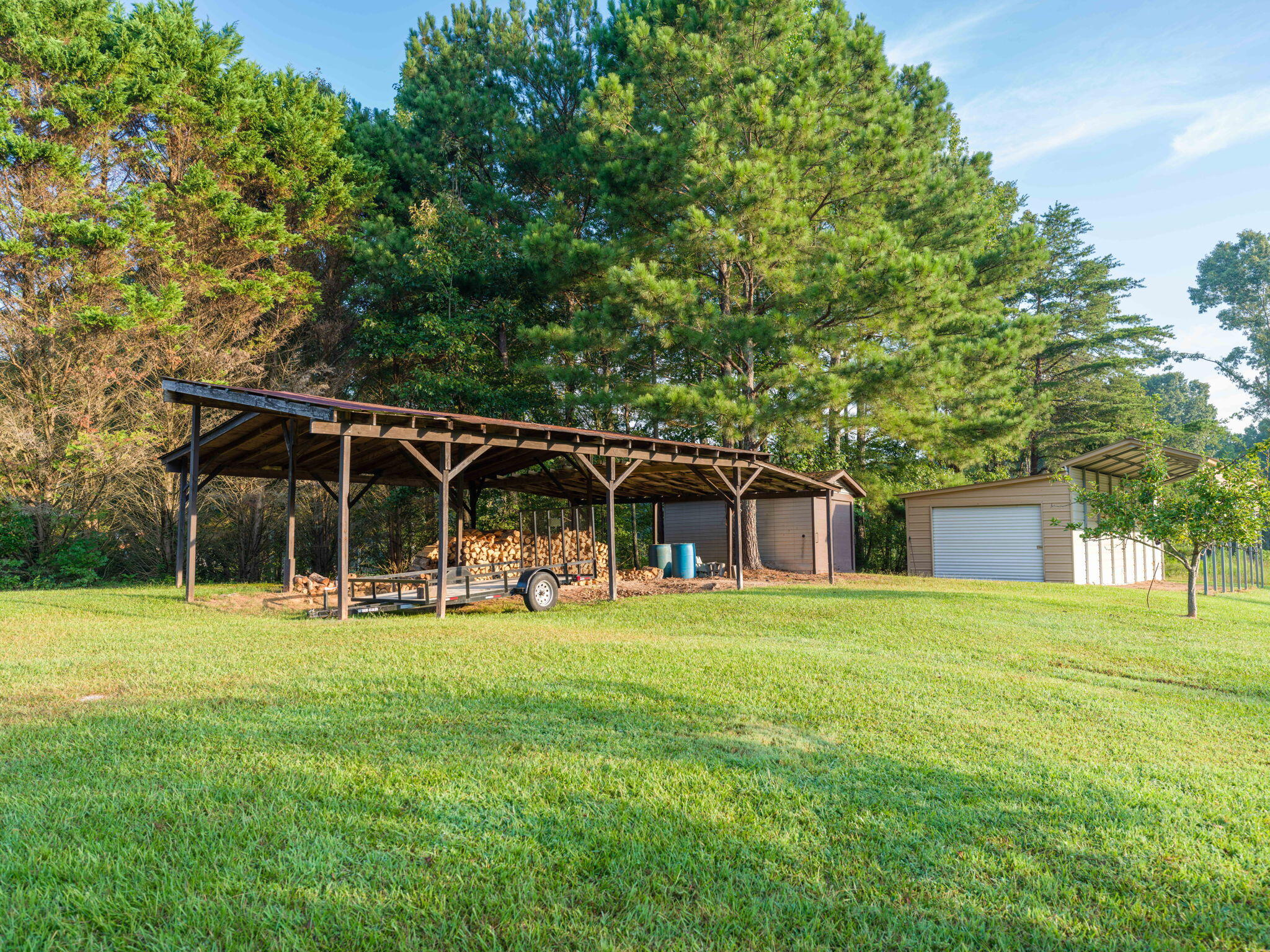 933 Halls Valley Road