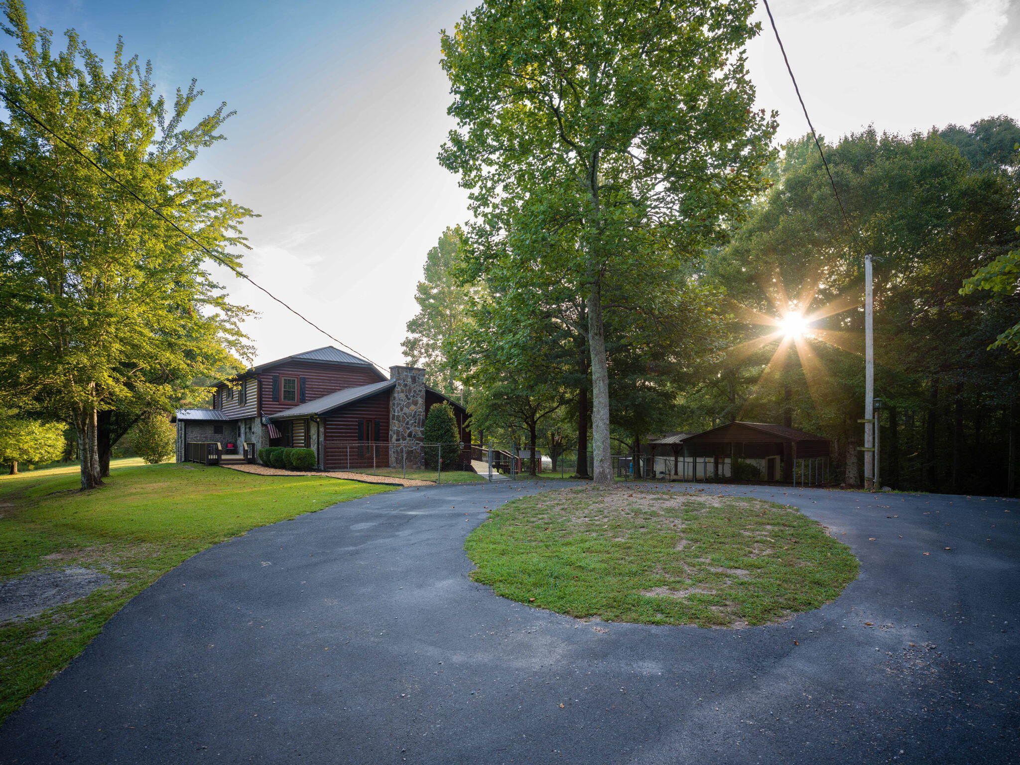 933 Halls Valley Road