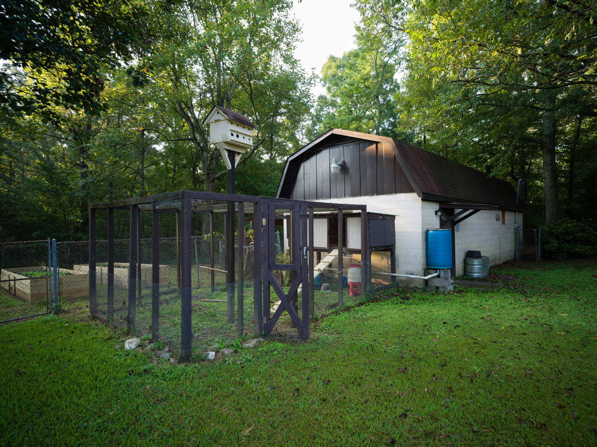 933 Halls Valley Road