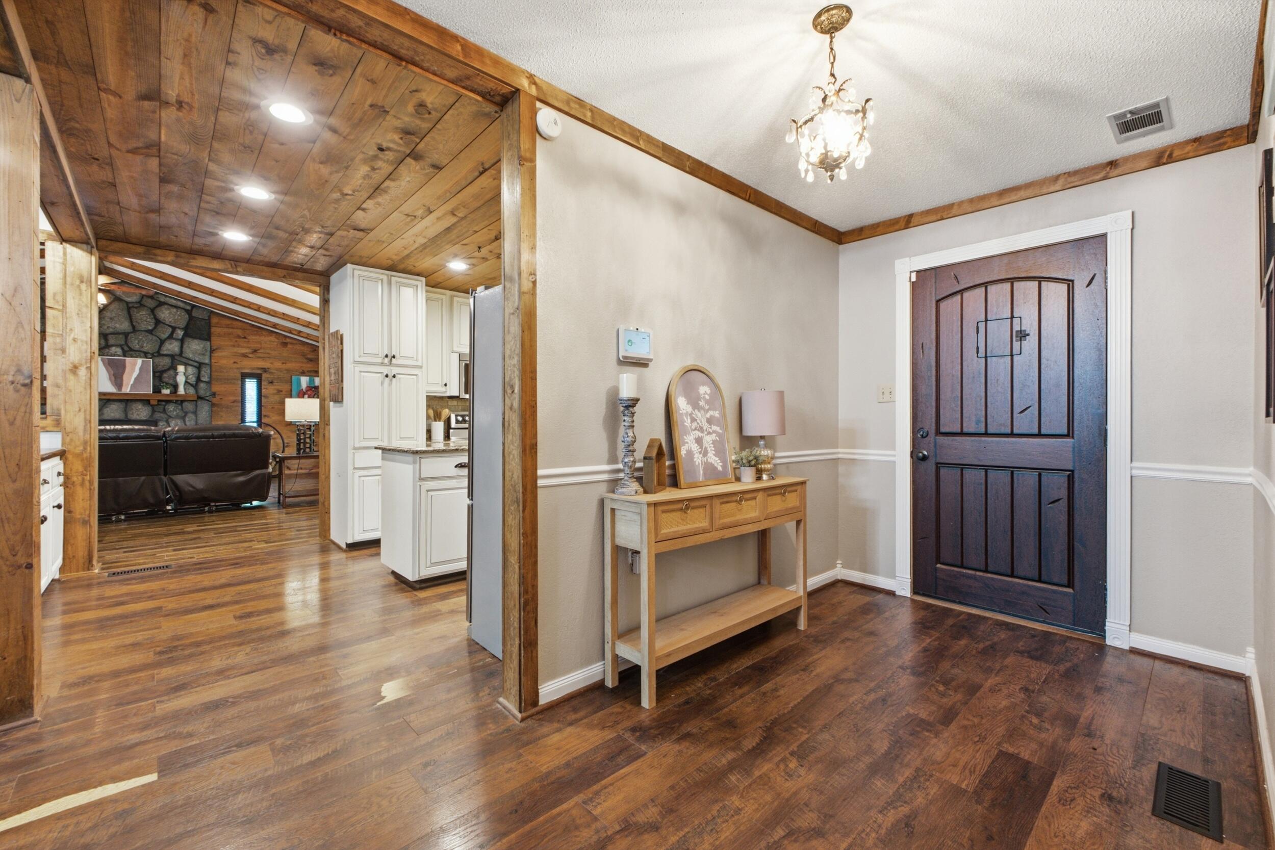 933 Halls Valley Road