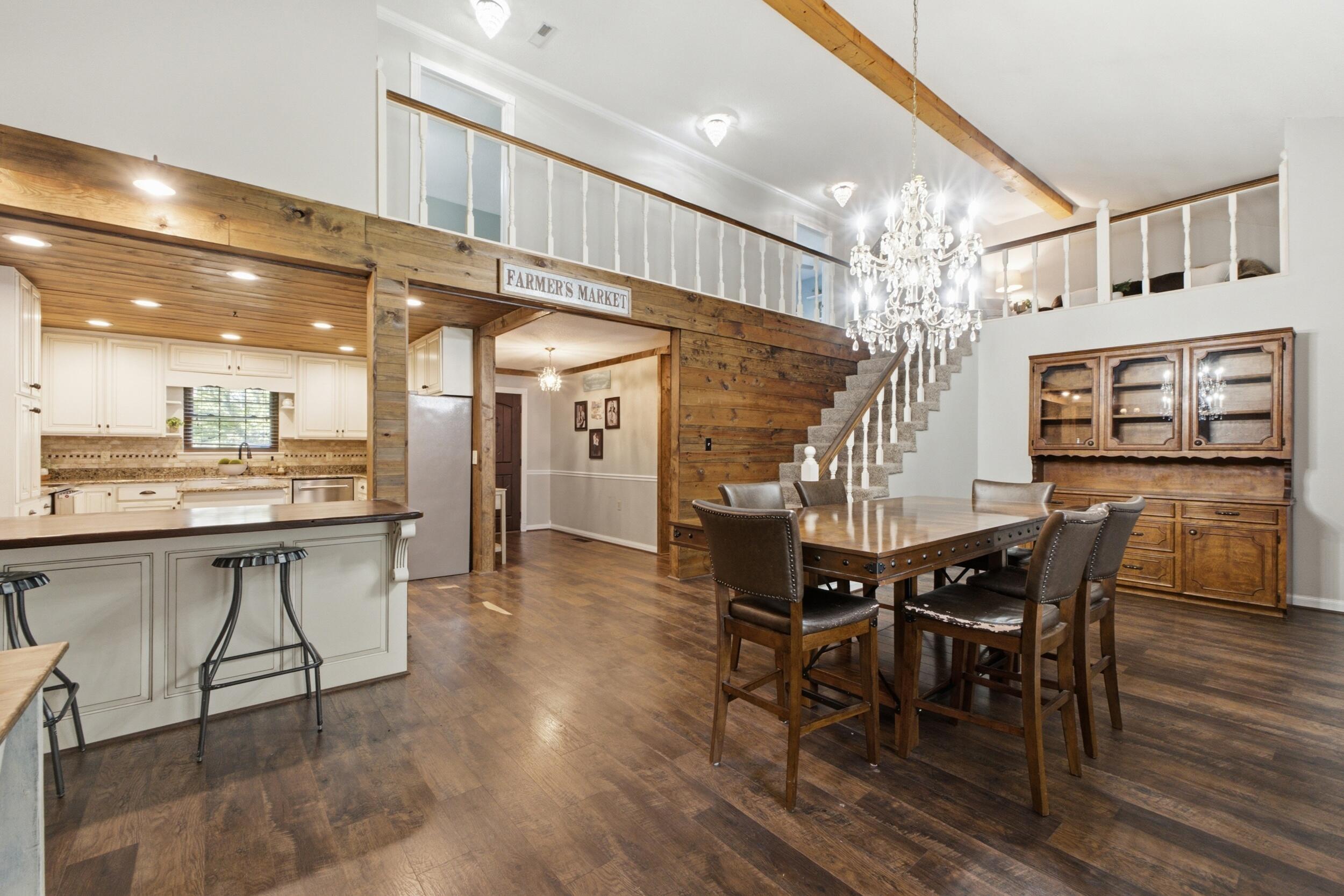 933 Halls Valley Road