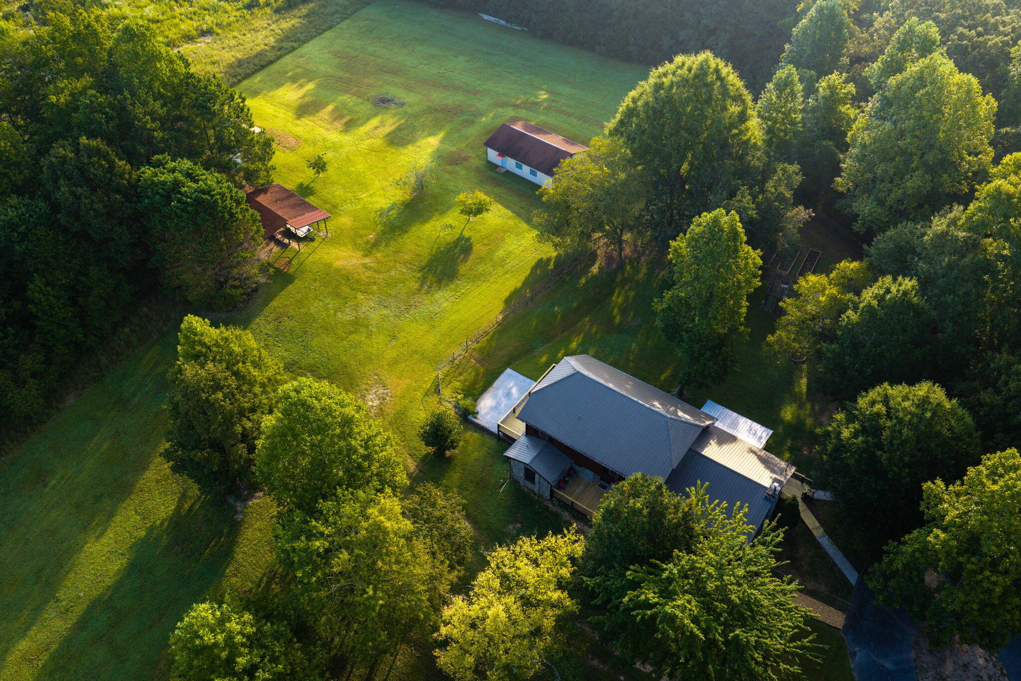 933 Halls Valley Road