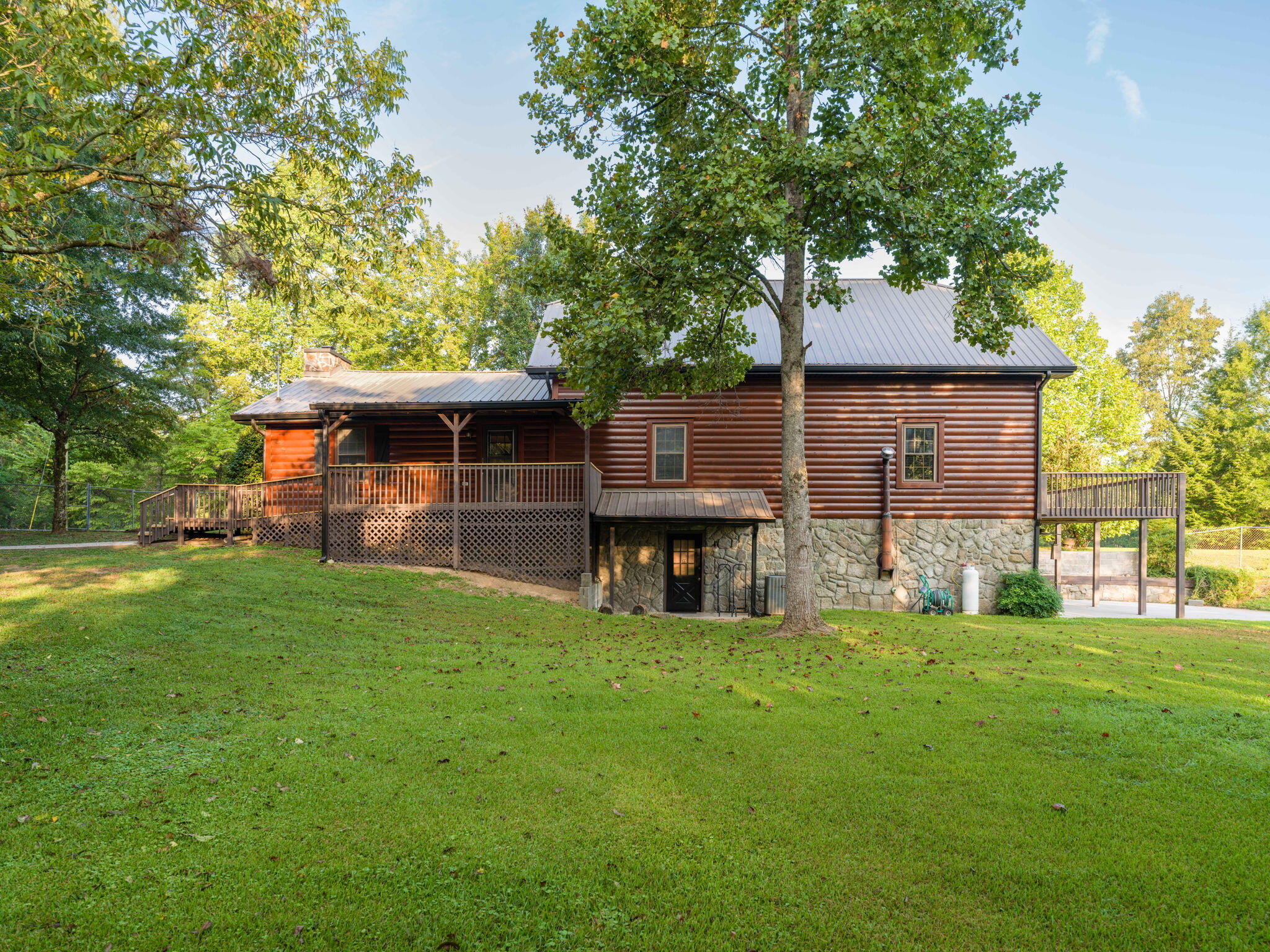 933 Halls Valley Road