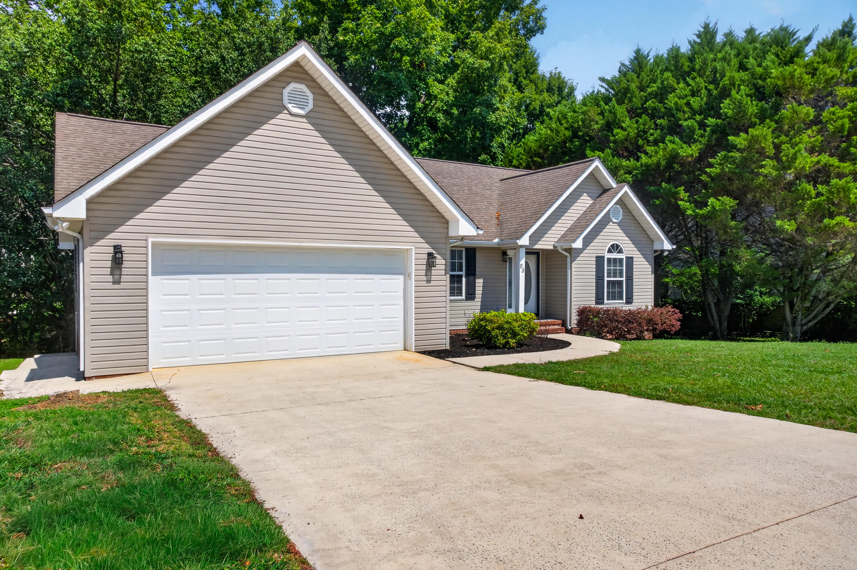 95 Creekview Drive