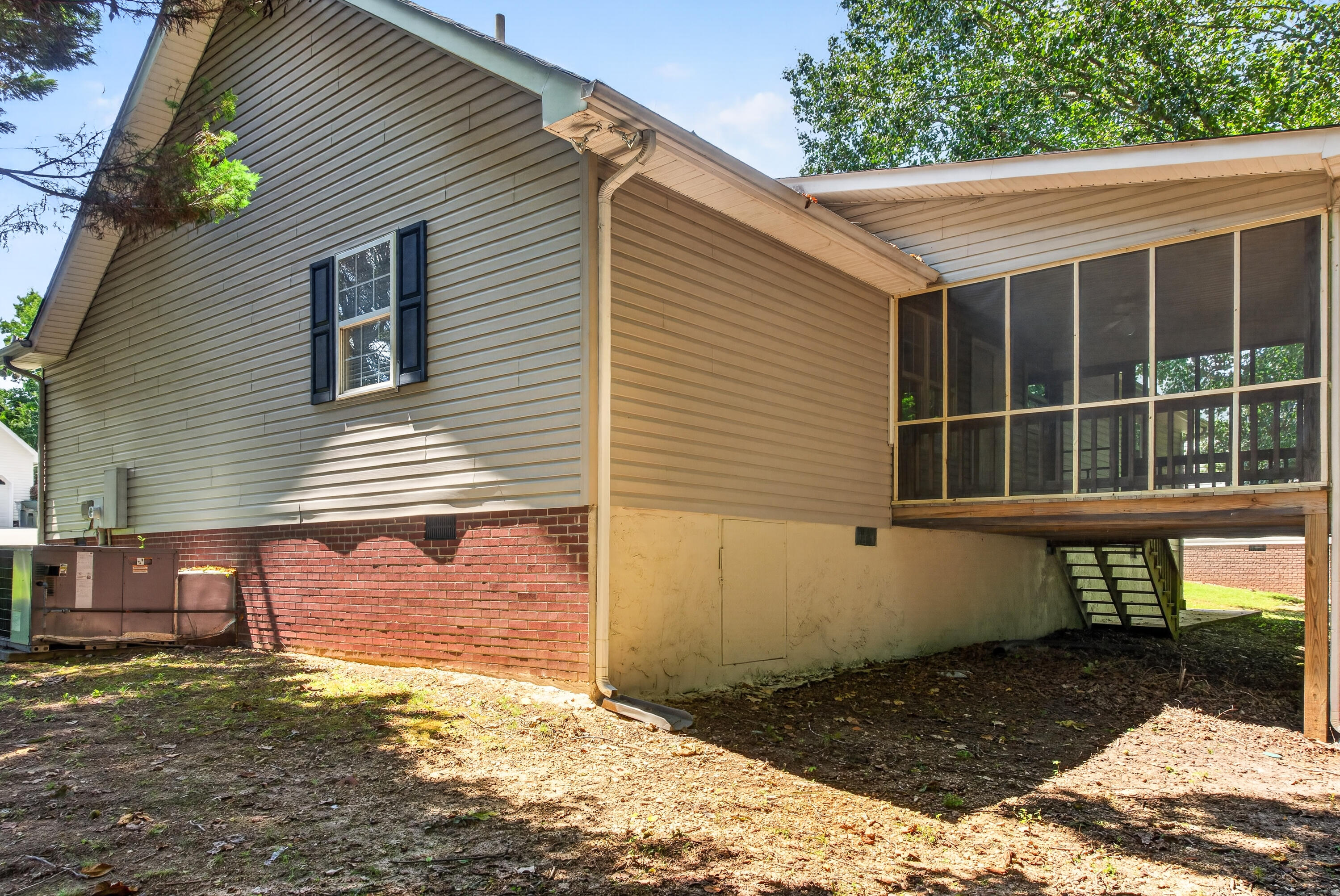 95 Creekview Drive