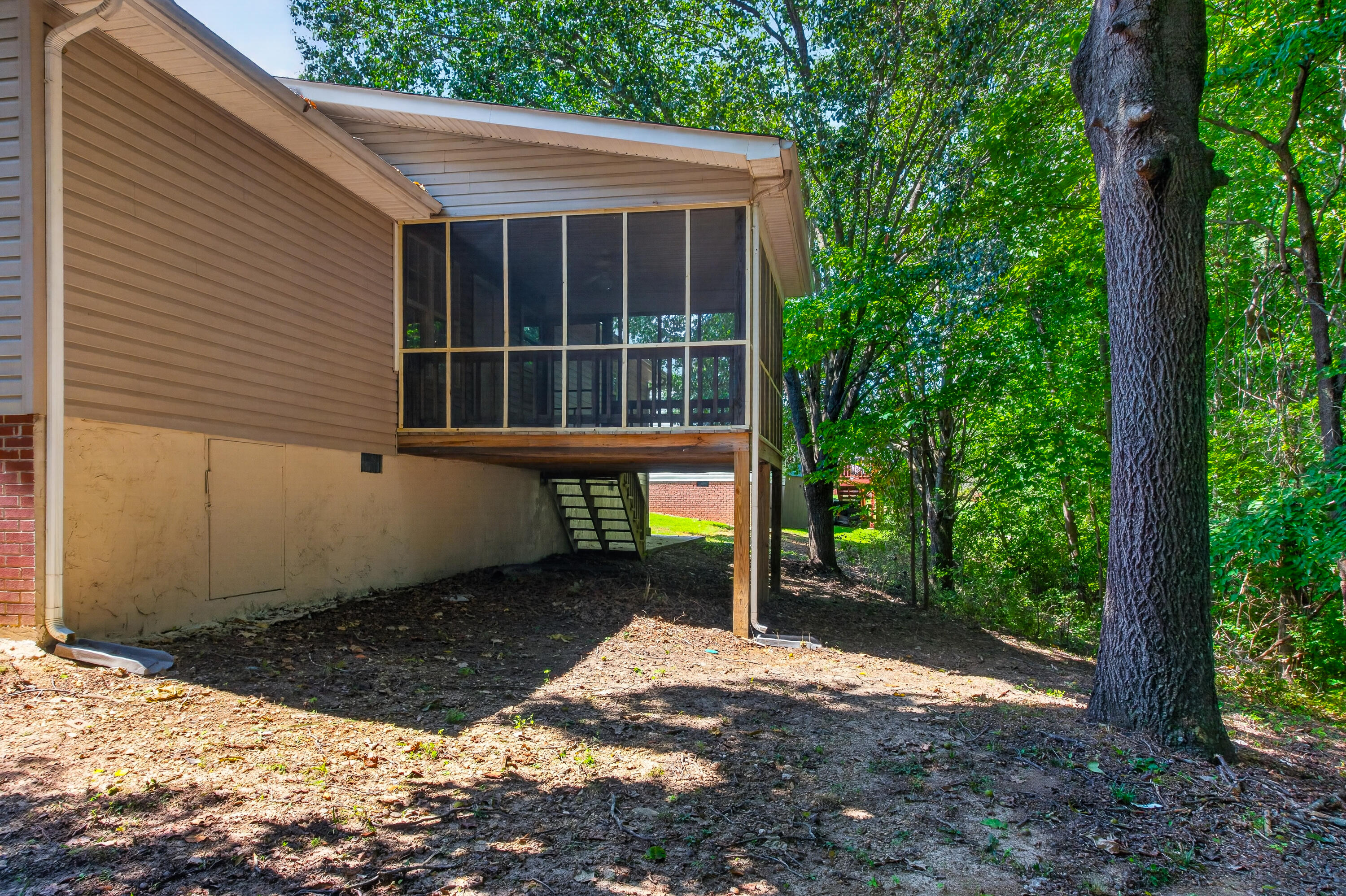 95 Creekview Drive