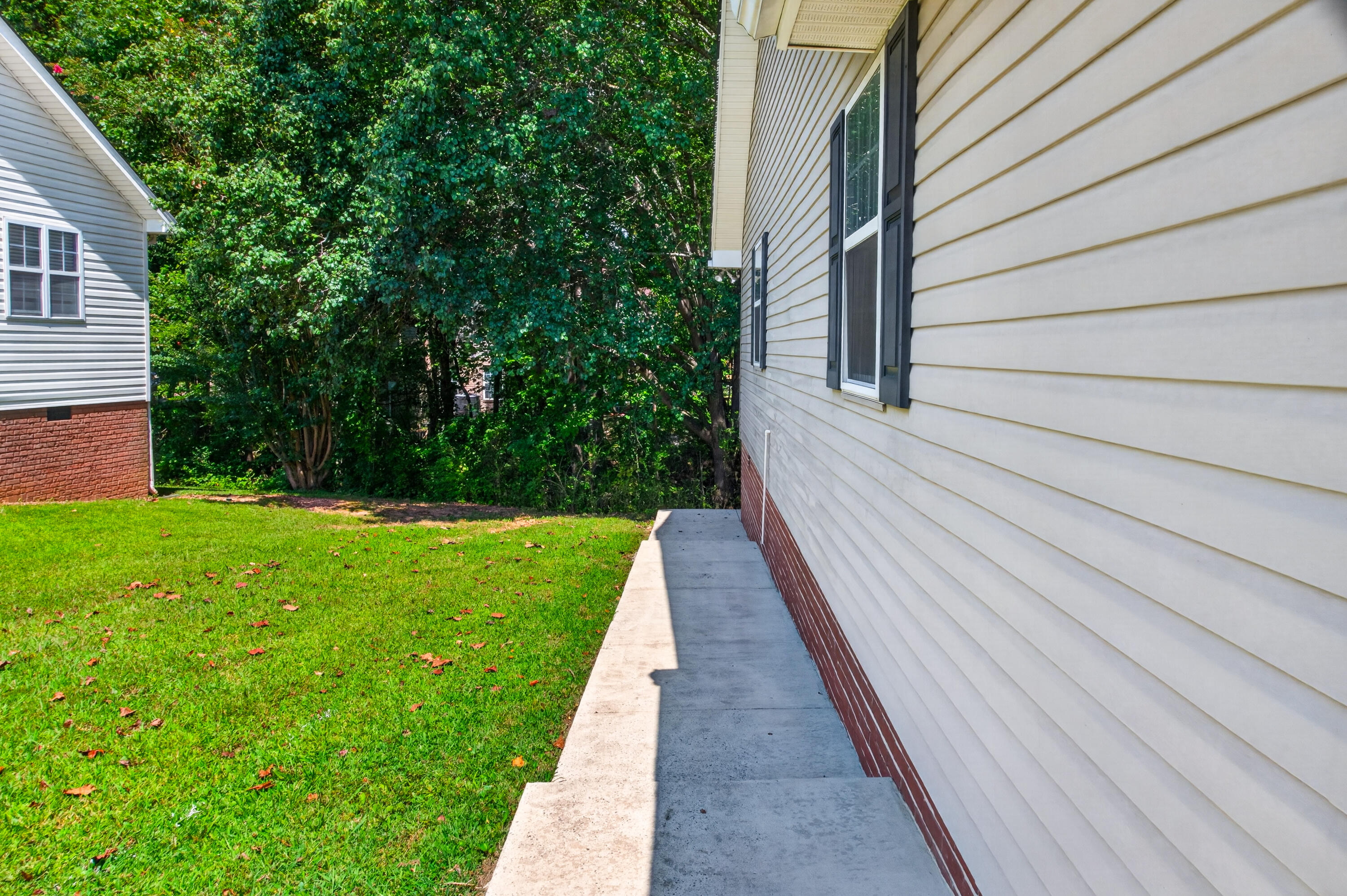 95 Creekview Drive