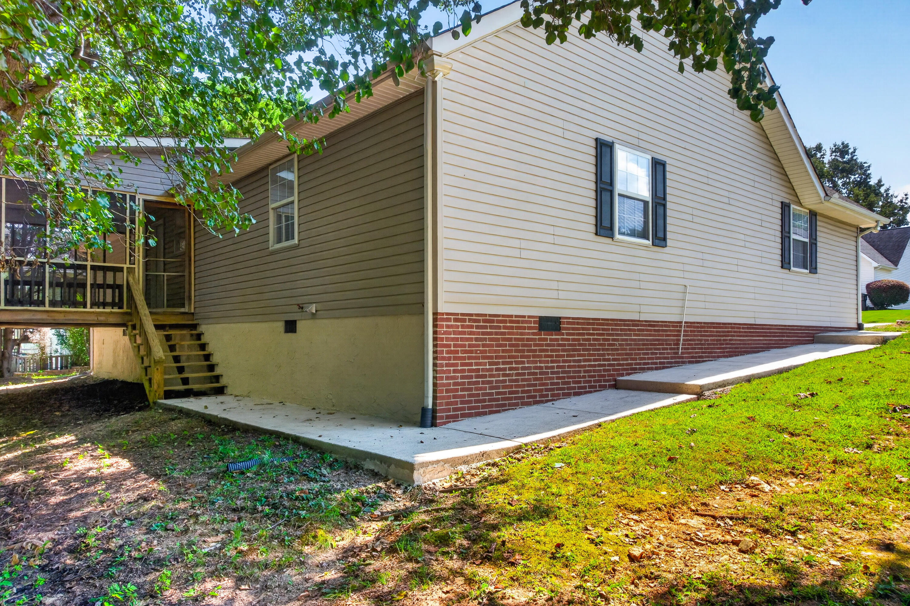 95 Creekview Drive