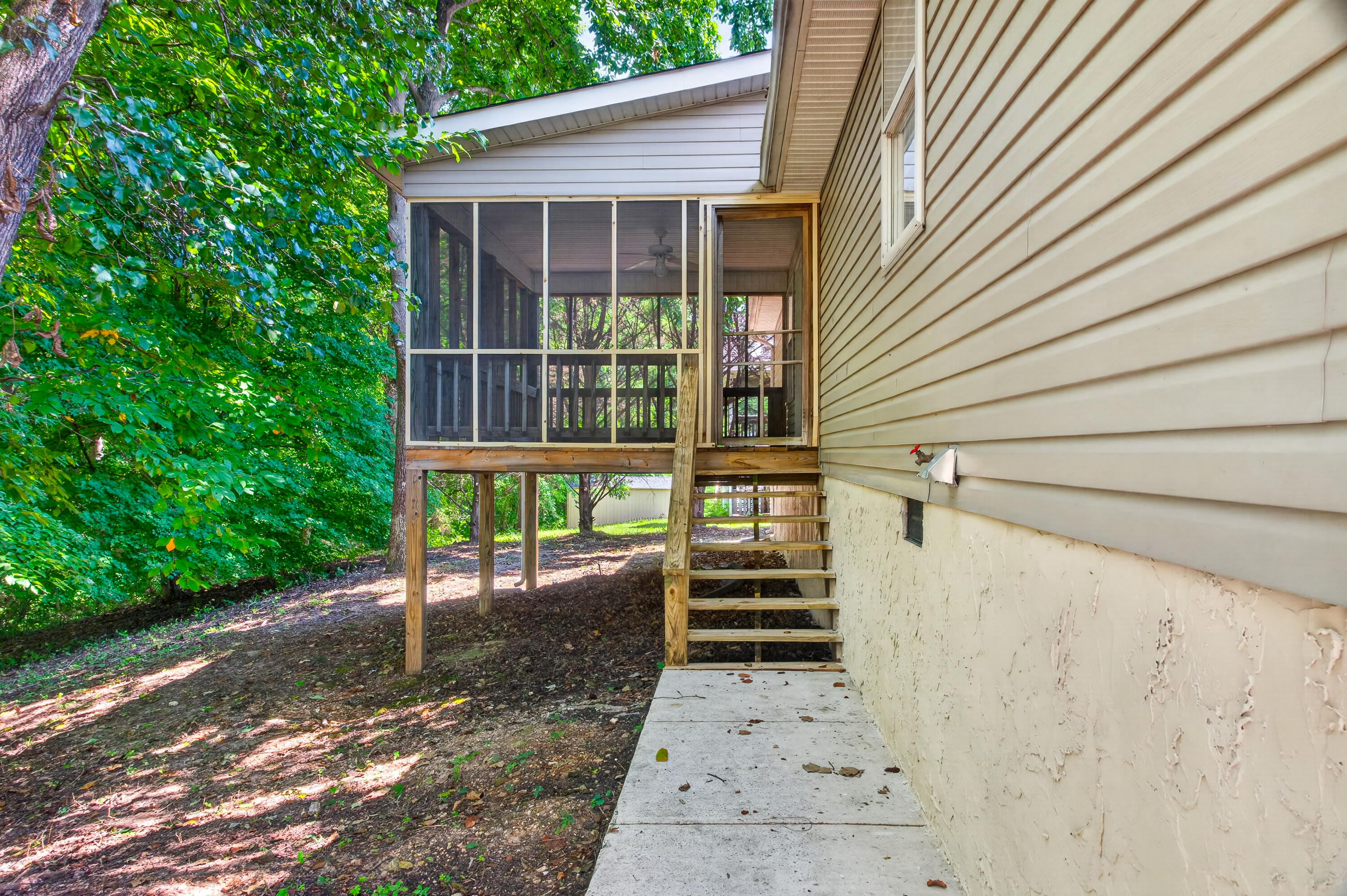 95 Creekview Drive