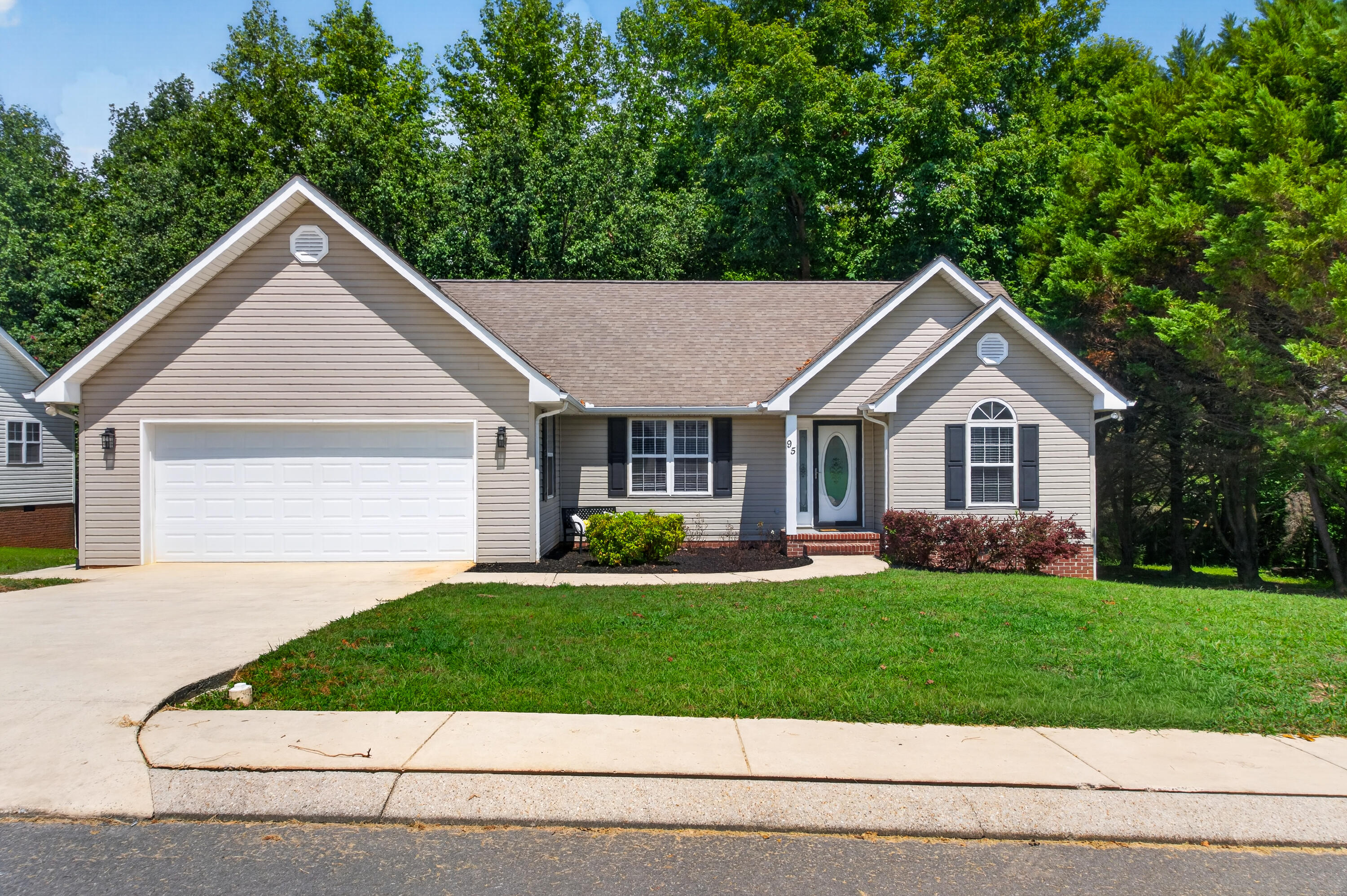 95 Creekview Drive