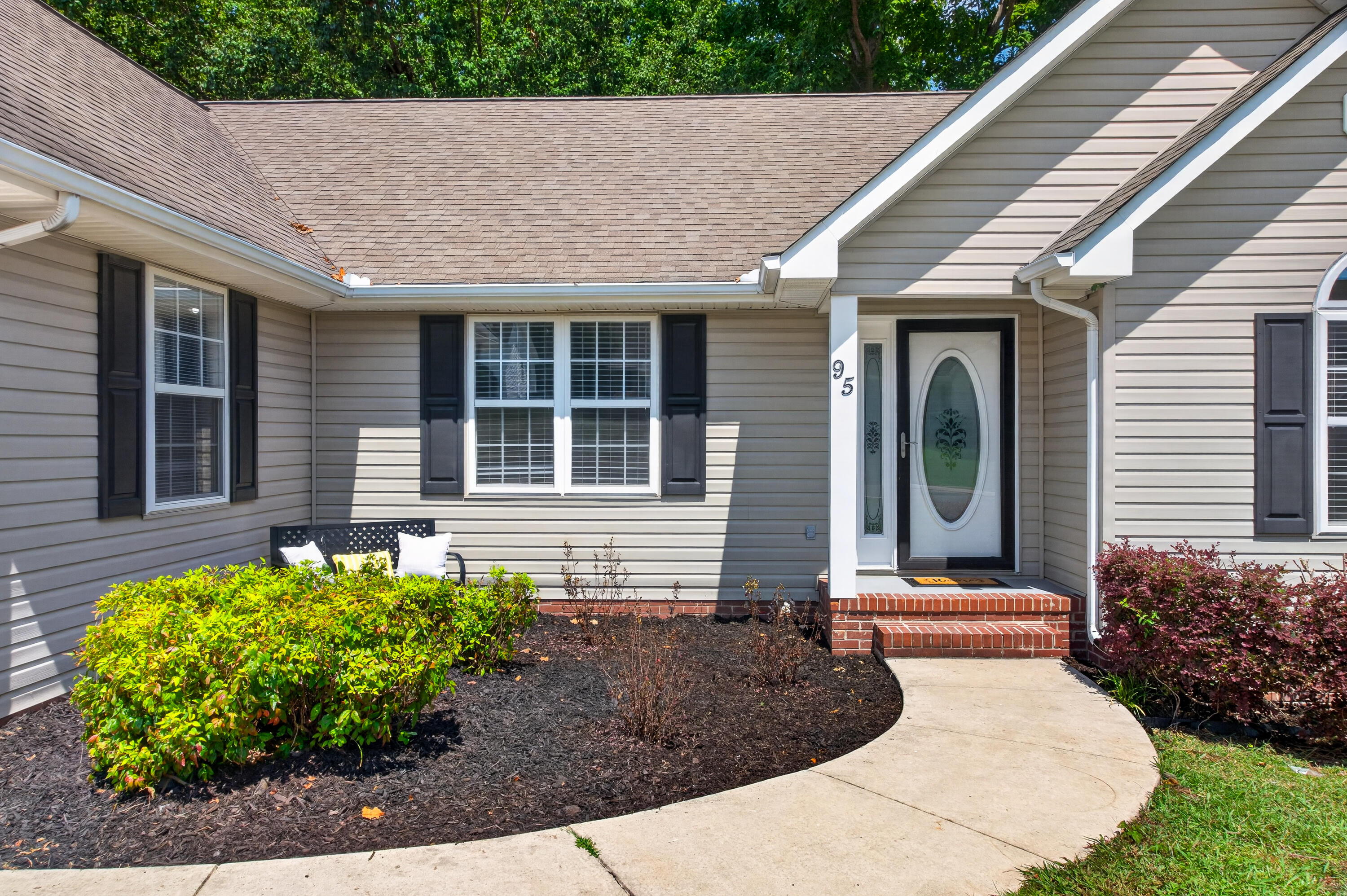 95 Creekview Drive