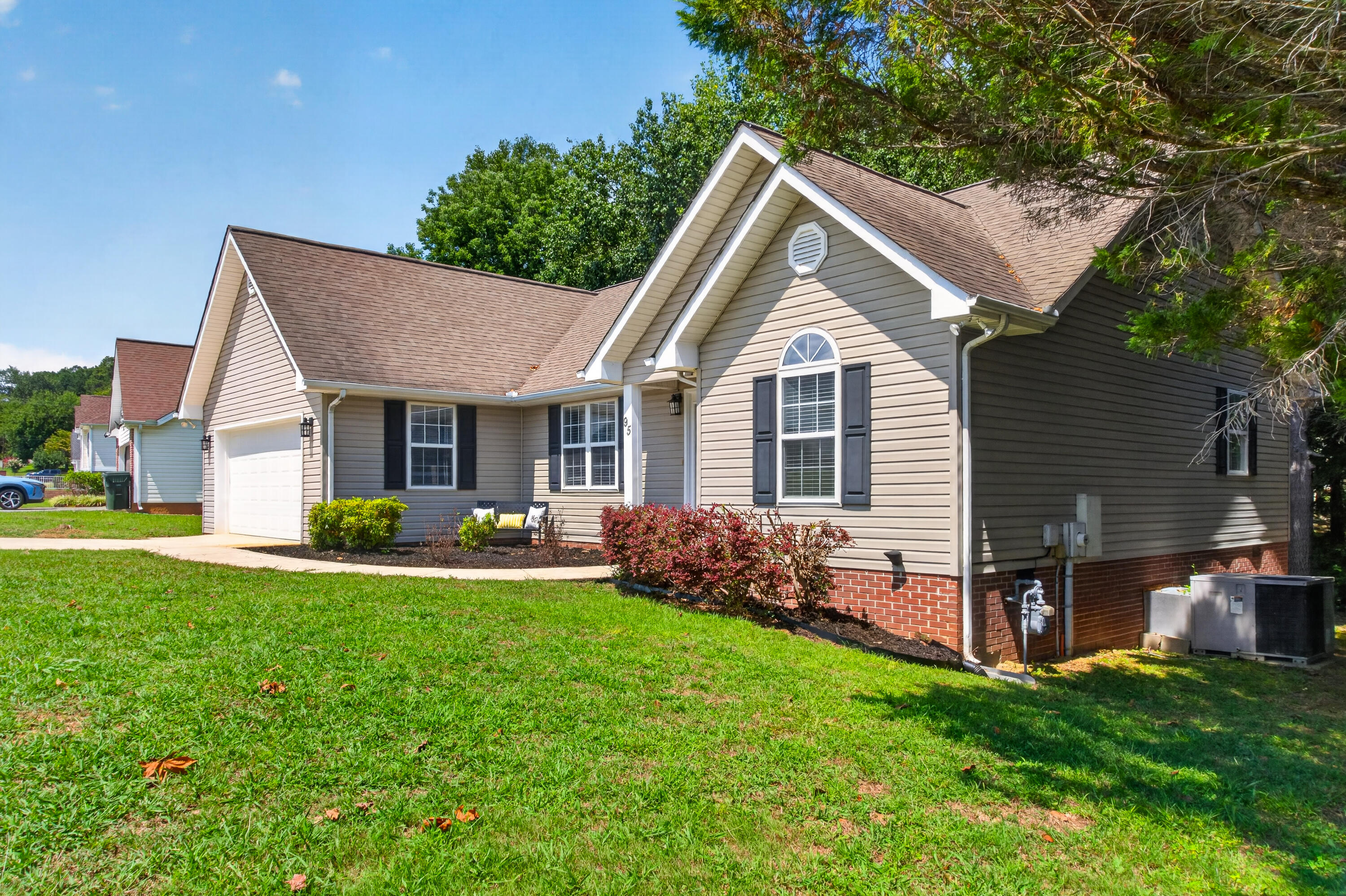 95 Creekview Drive