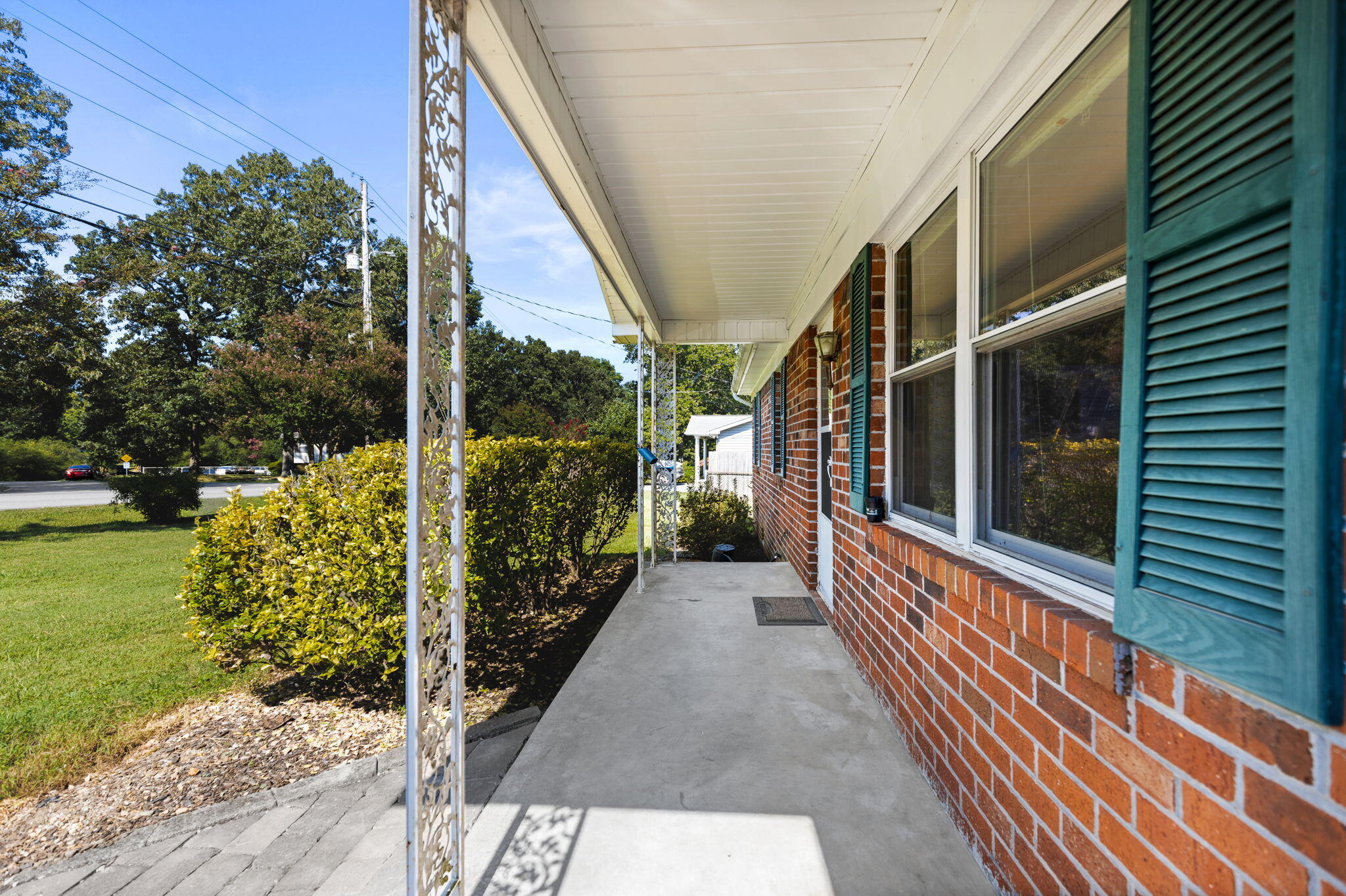 2044 Rolling Brook Drive NE