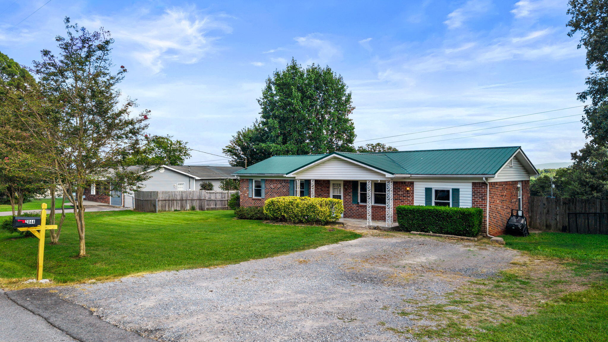 2044 Rolling Brook Drive NE