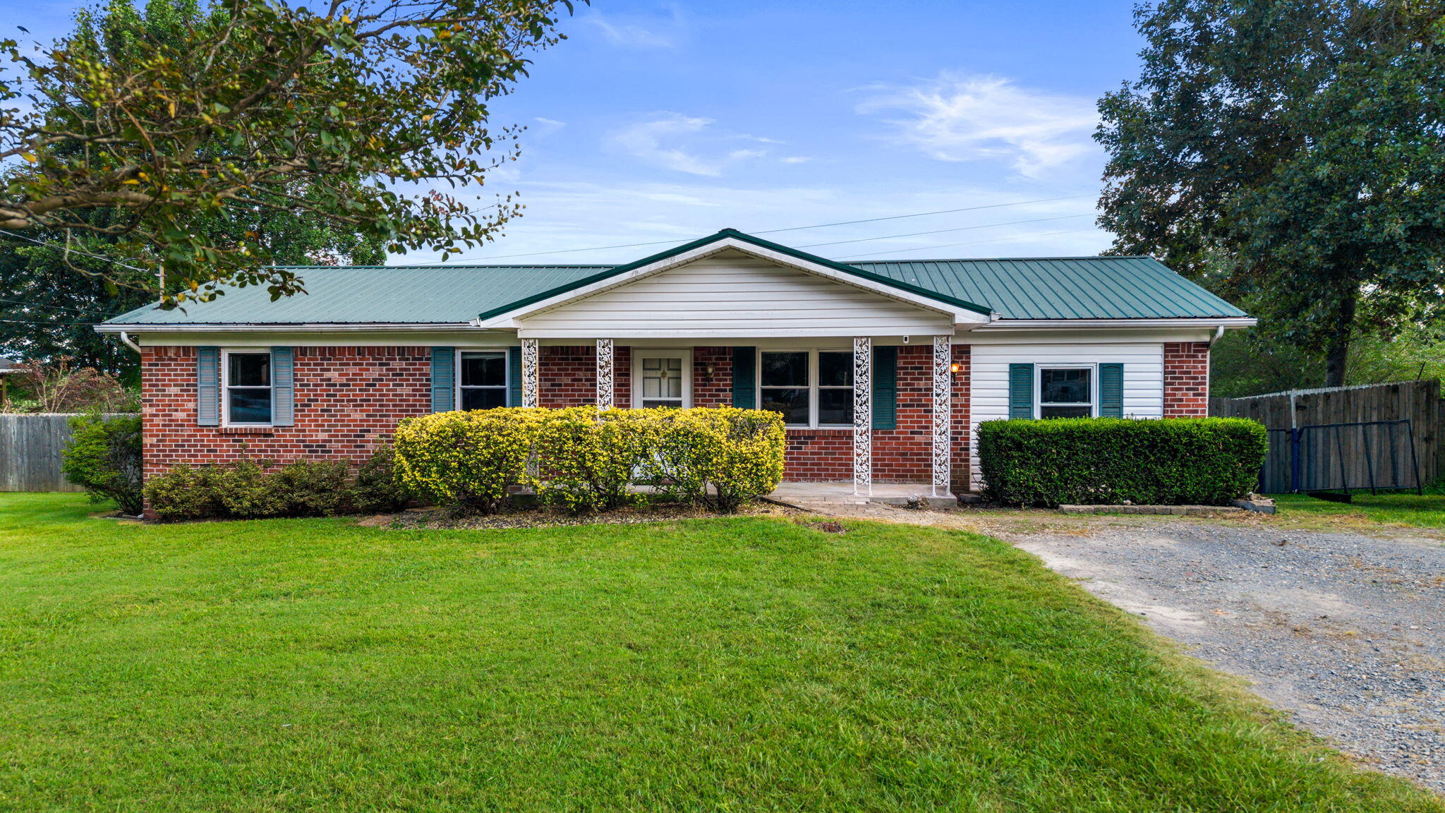 2044 Rolling Brook Drive NE